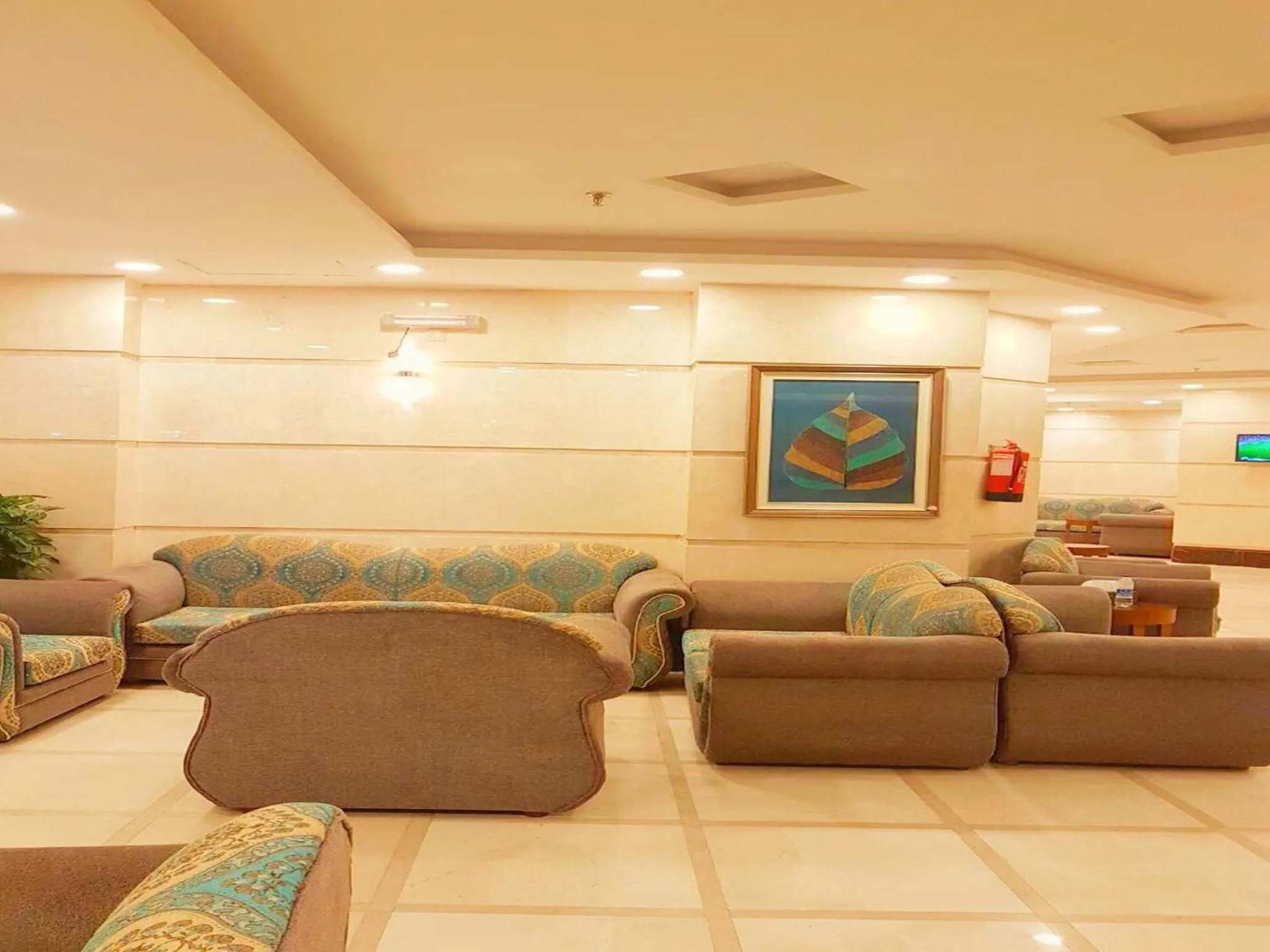 Lobby or reception in Knooz Aldiafah