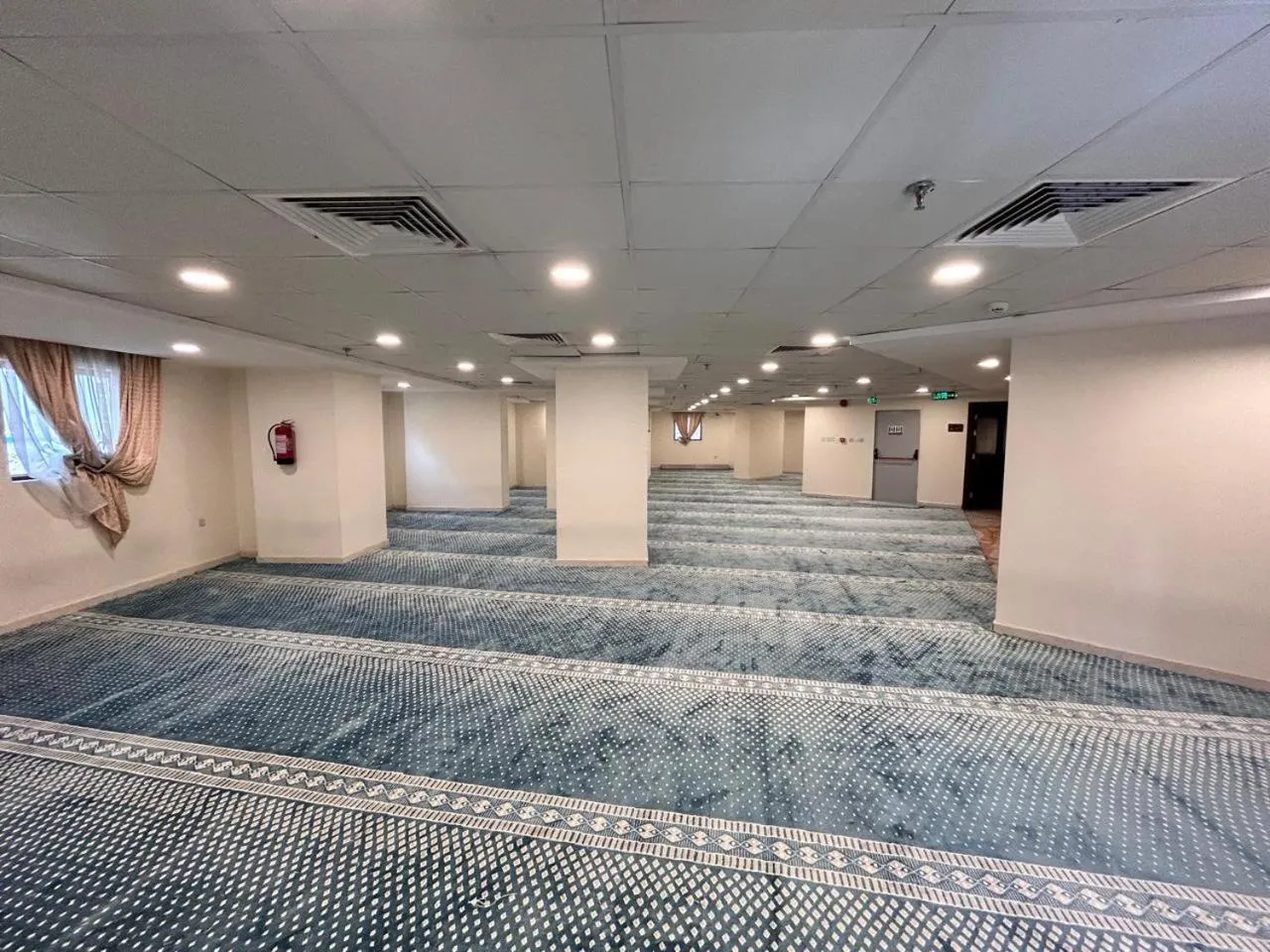 Area and facilities in Knooz Aldiafah