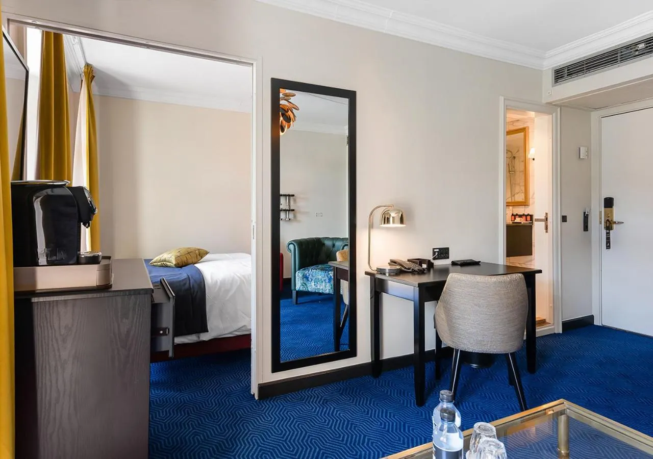 Living room, Bed in ProfilHotels Copenhagen Plaza