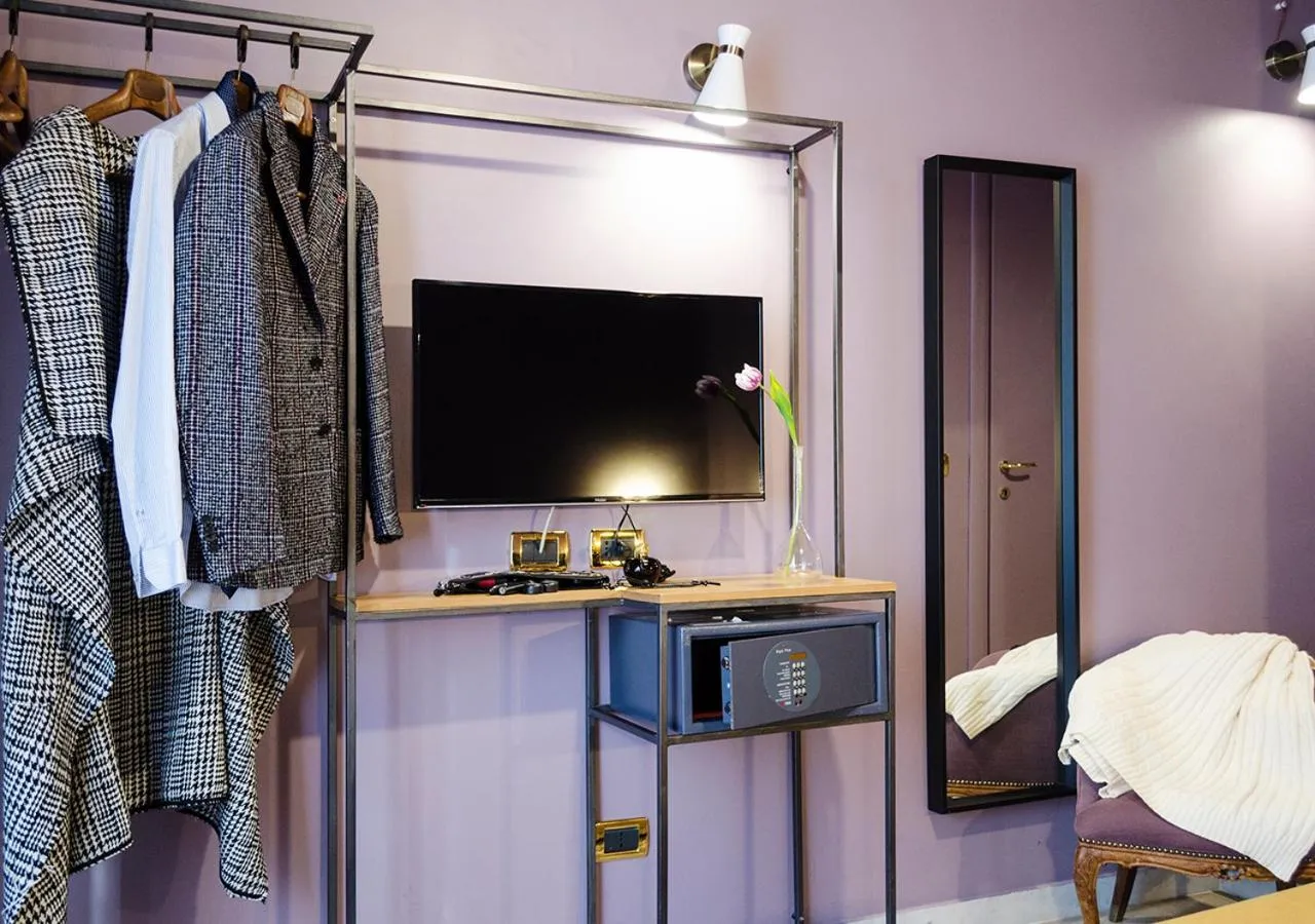 Bedroom in Eterna Roma