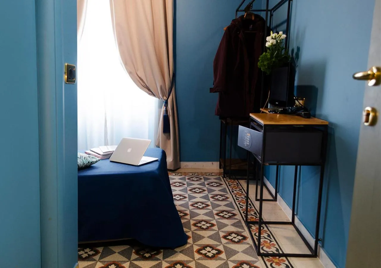 Bedroom, Bed in Eterna Roma