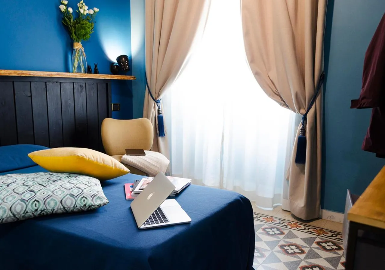 Bedroom, Bed in Eterna Roma