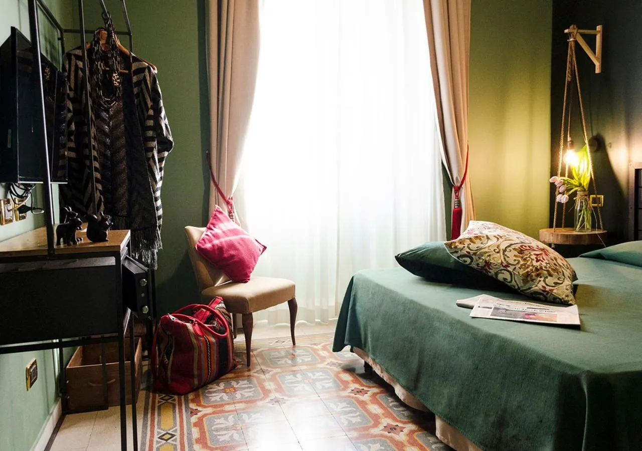 Bedroom, Bed in Eterna Roma