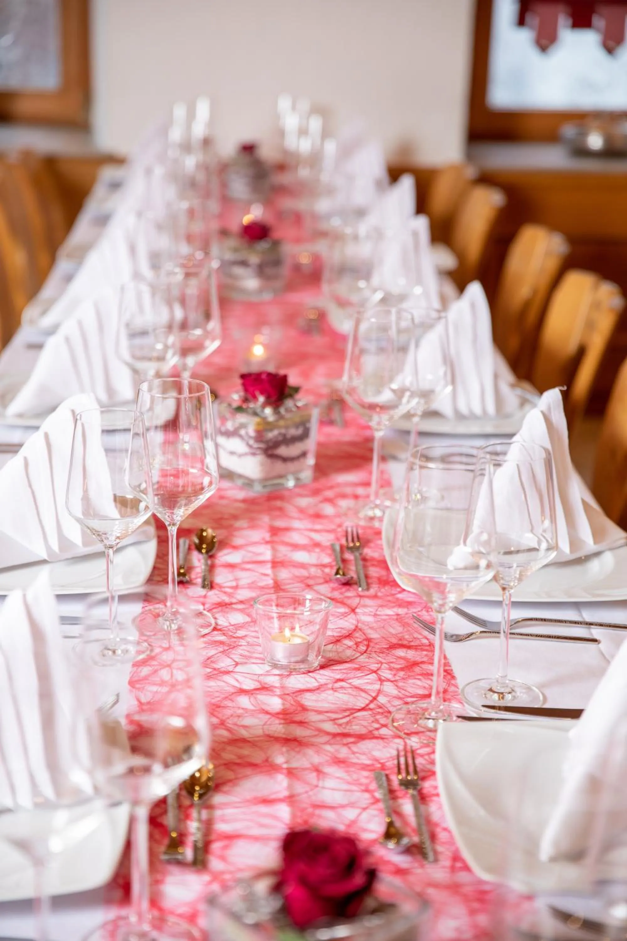 Restaurant/places to eat in Hotel-Restaurant Straussen