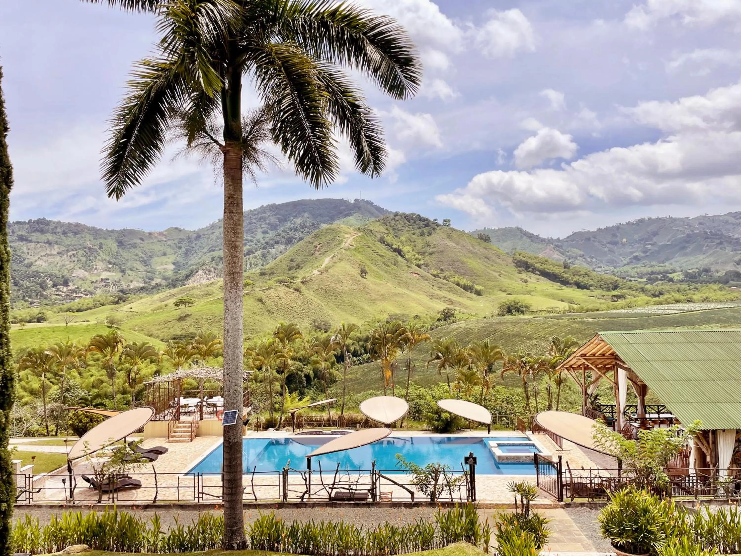 Pool view in Hotel Casa San Carlos Lodge Pereira