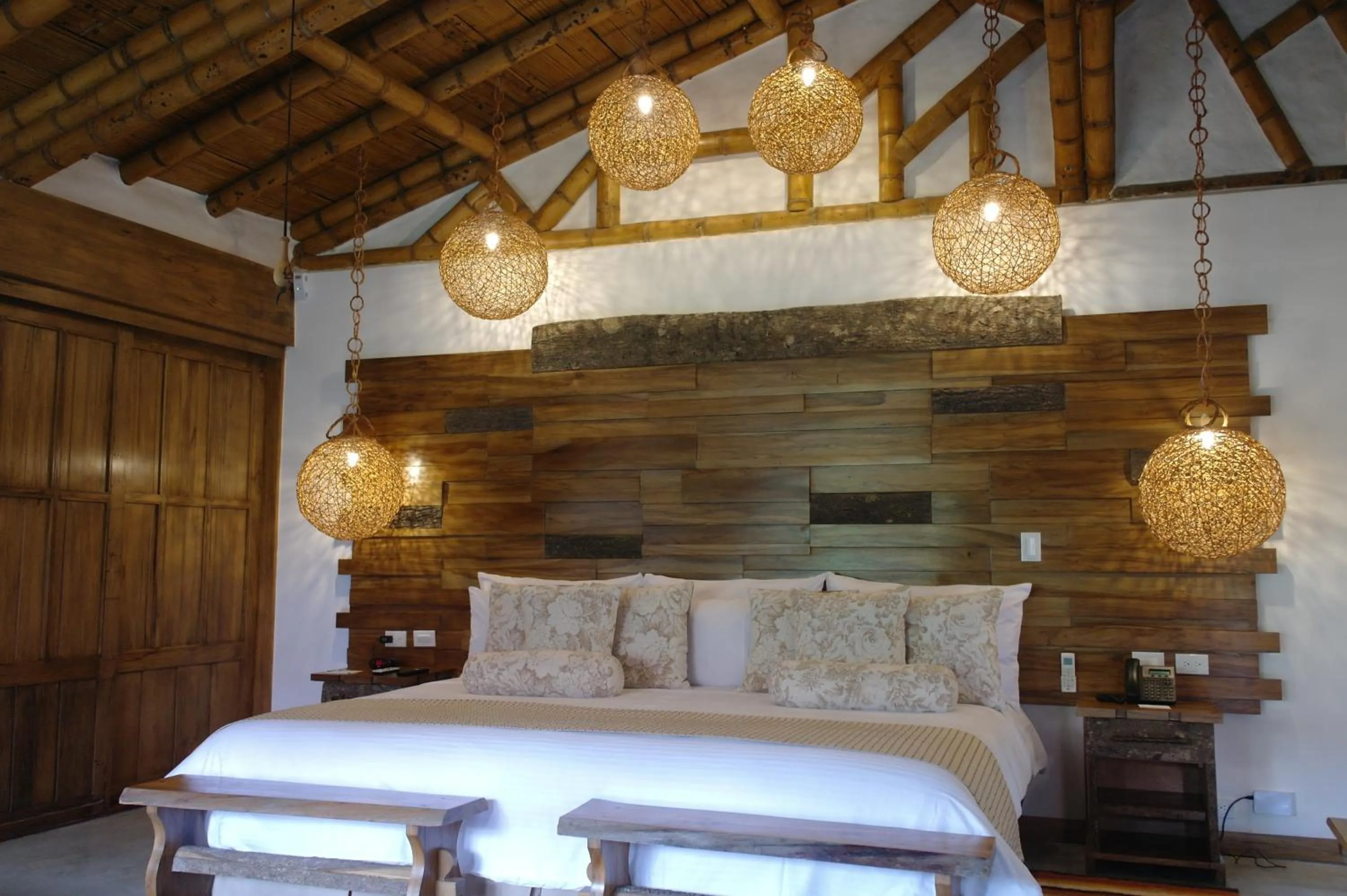 Photo of the whole room, Bed in Hotel Casa San Carlos Lodge Pereira