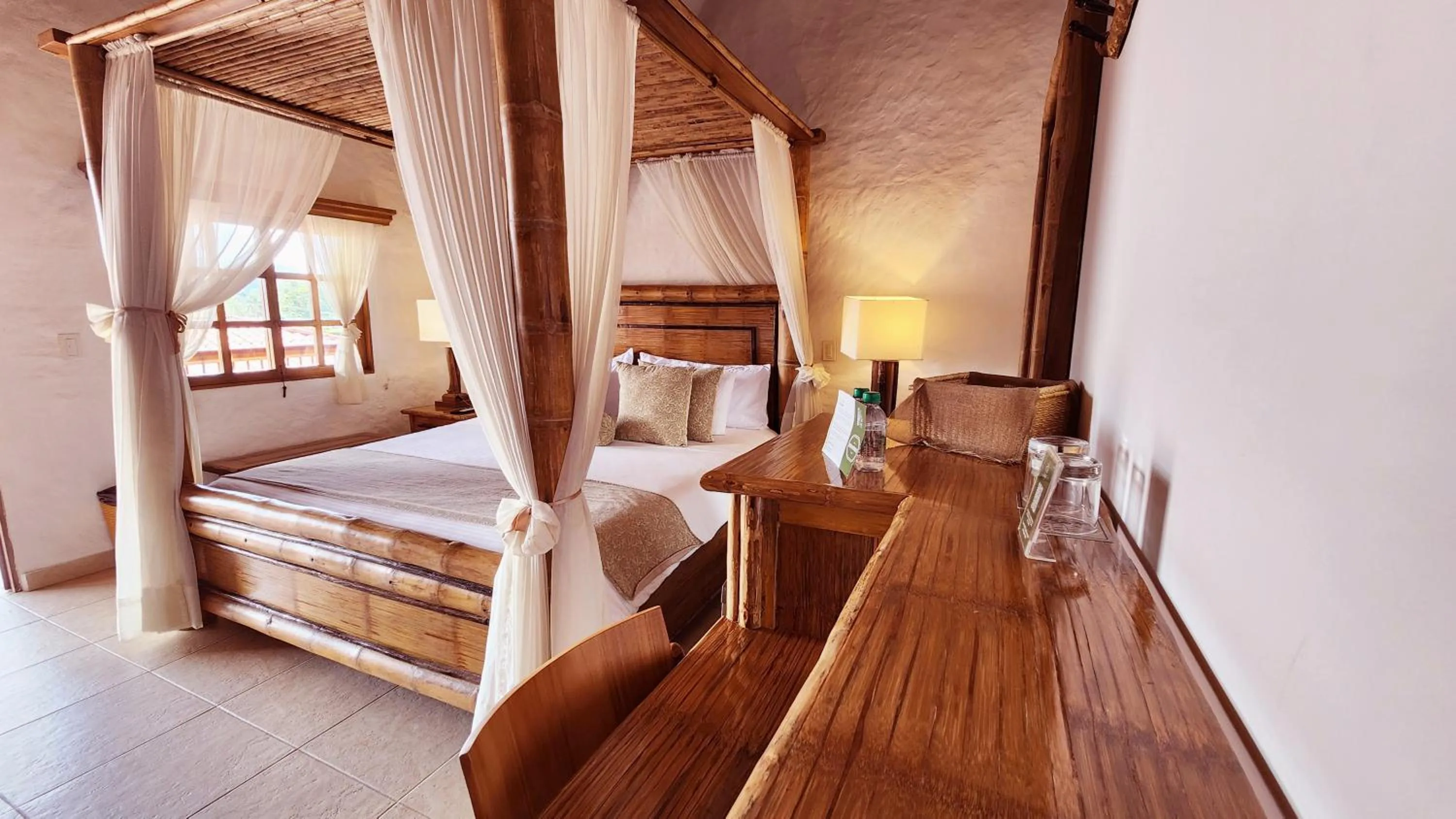 Bed in Hotel Casa San Carlos Lodge Pereira