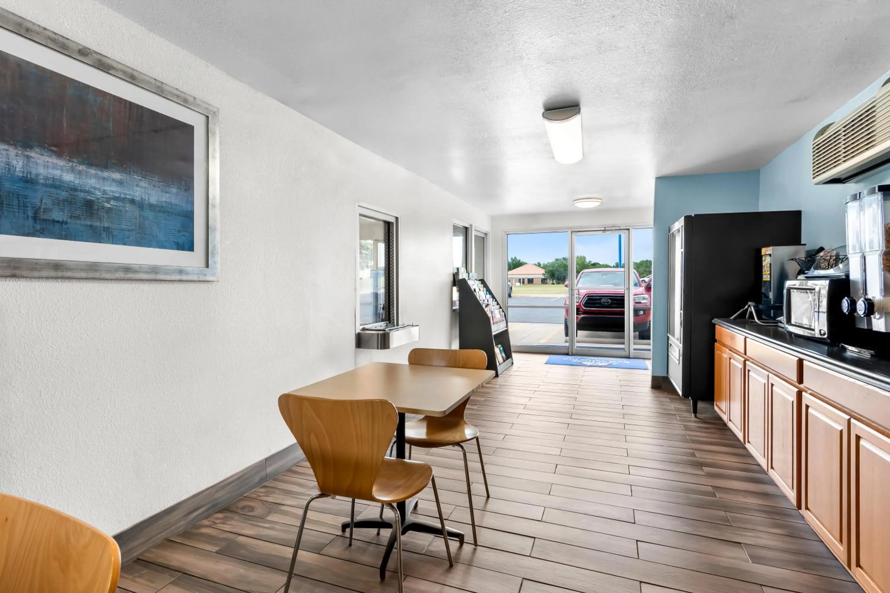 Coffee/tea facilities in Americas Best Value Inn Stillwater