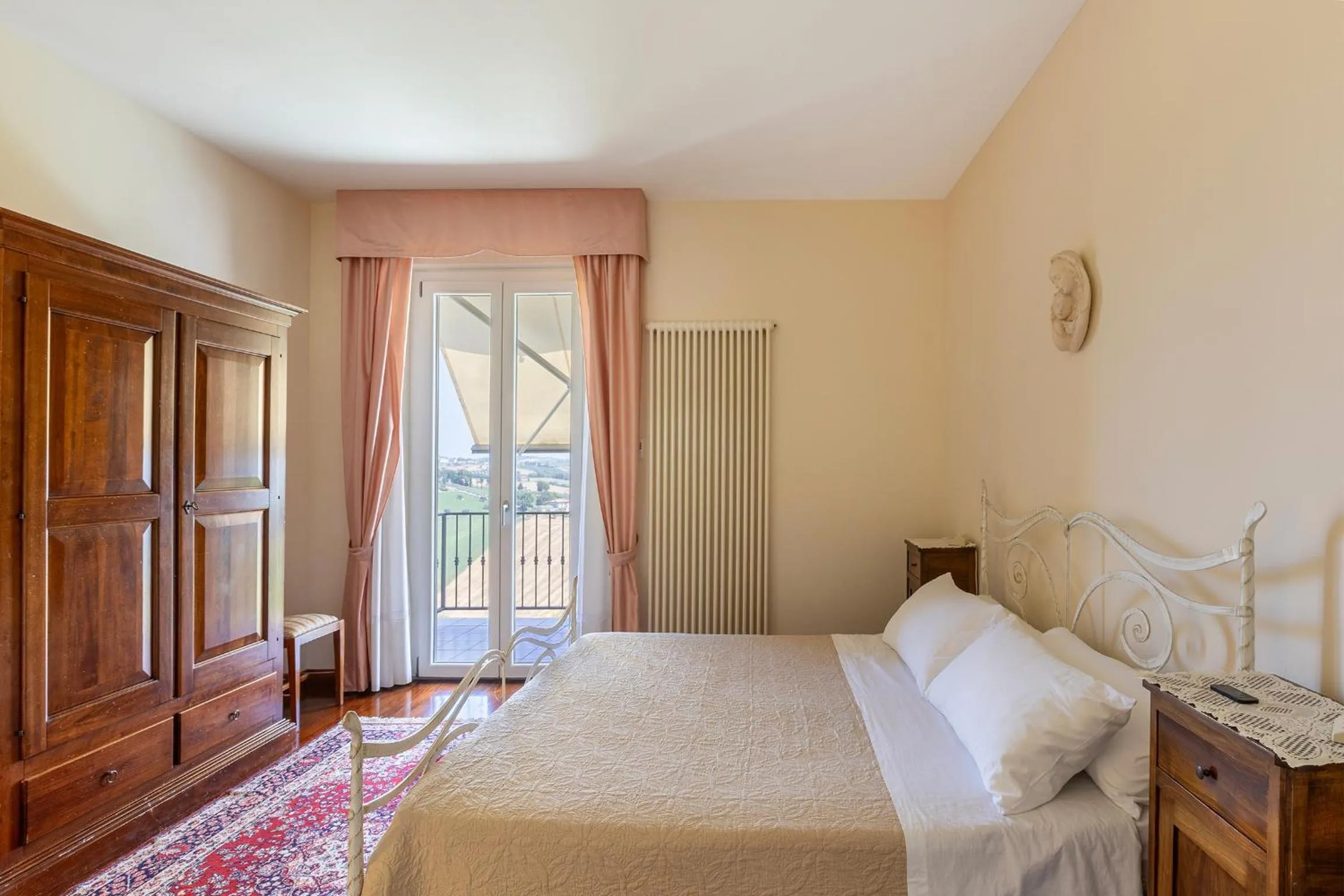 Bedroom, Bed in Villa La Quiete