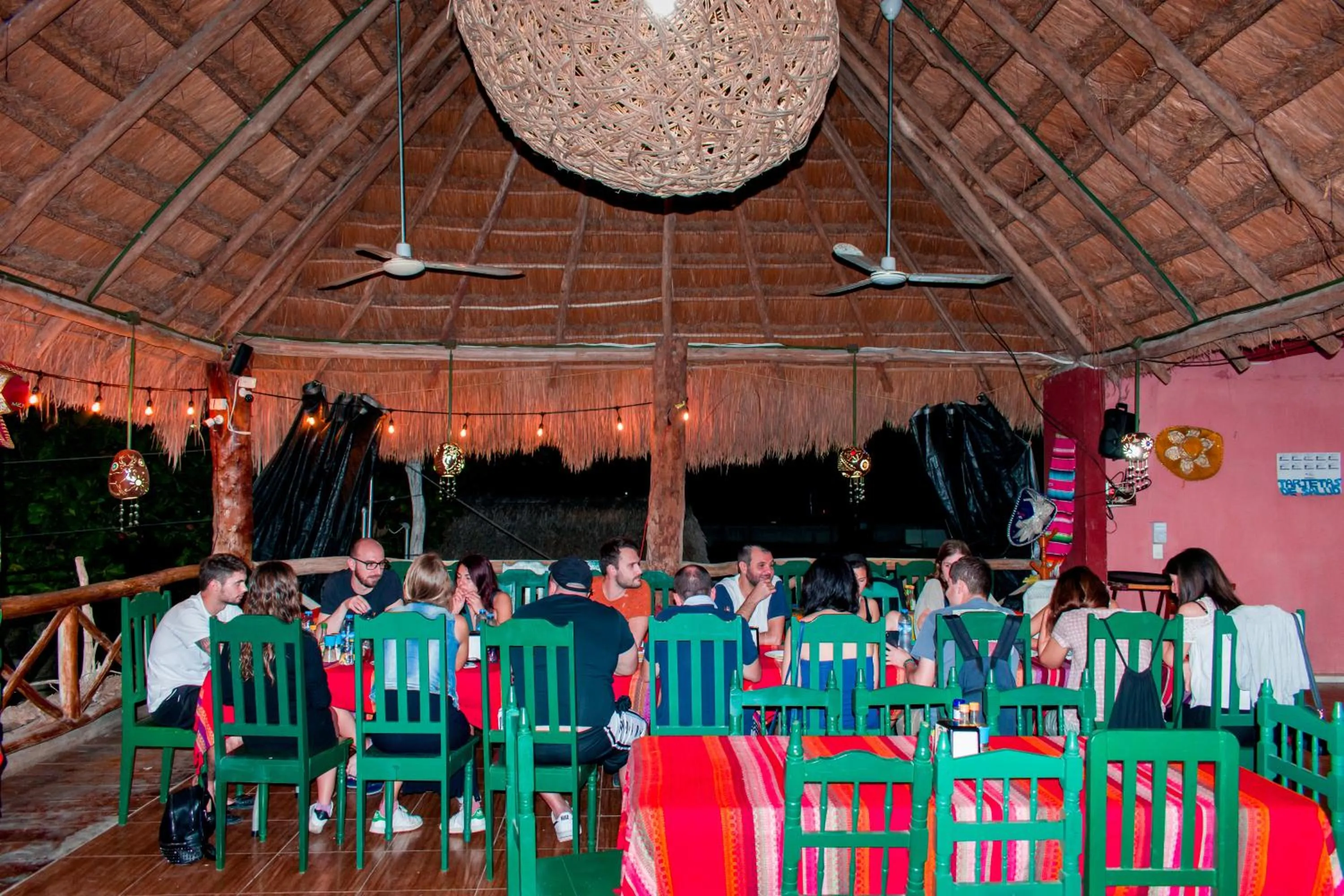 Restaurant/places to eat in Hotel Mayahau Coba