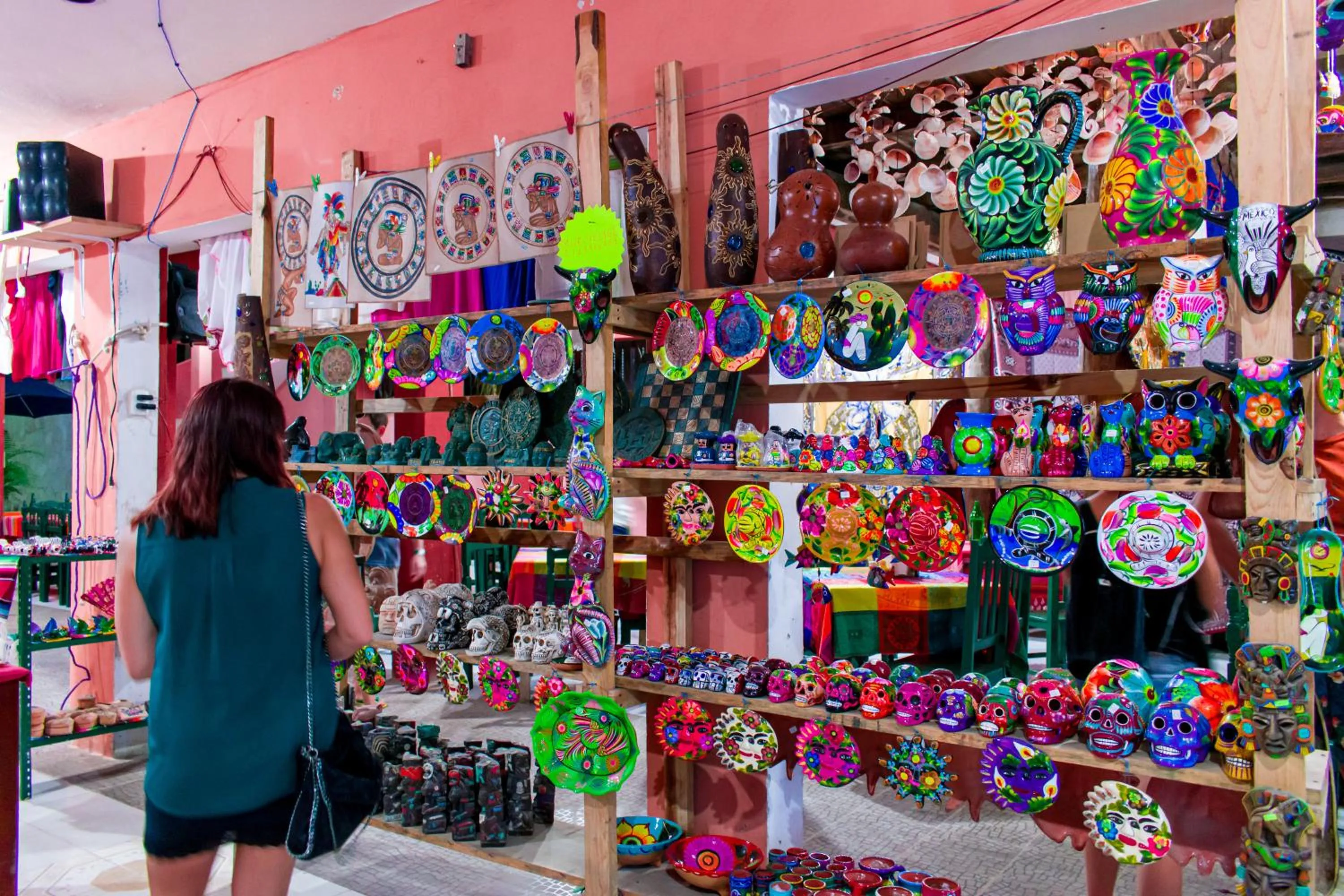 On-site shops in Hotel Mayahau Coba