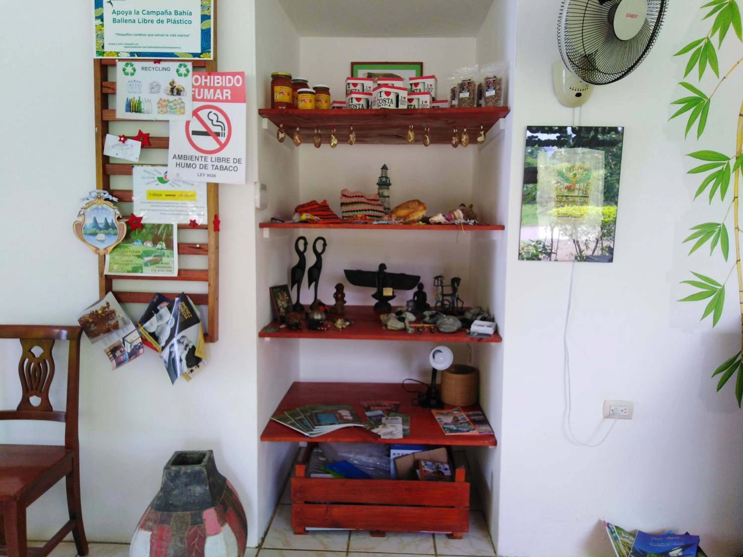 Shopping Area in Dolce Uvita