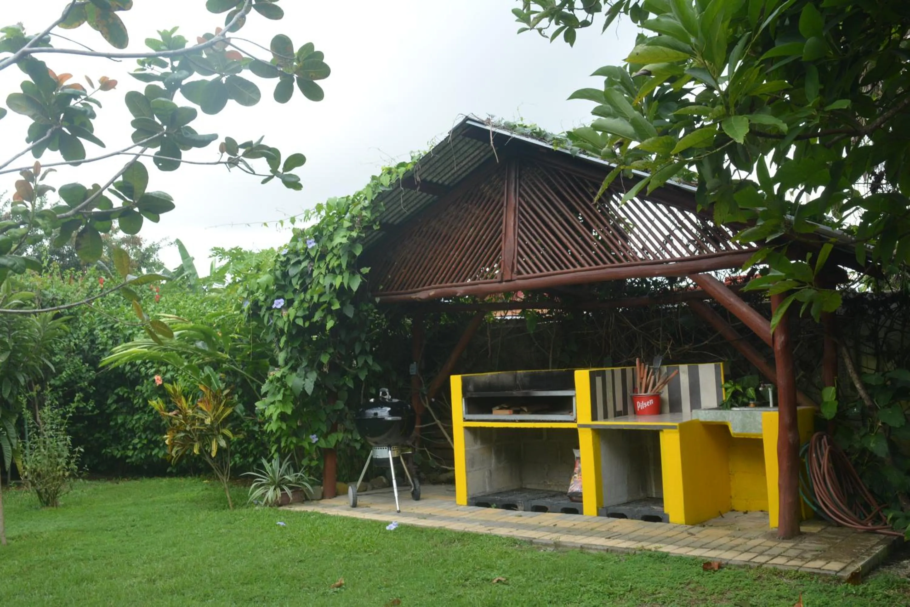 BBQ facilities in Dolce Uvita