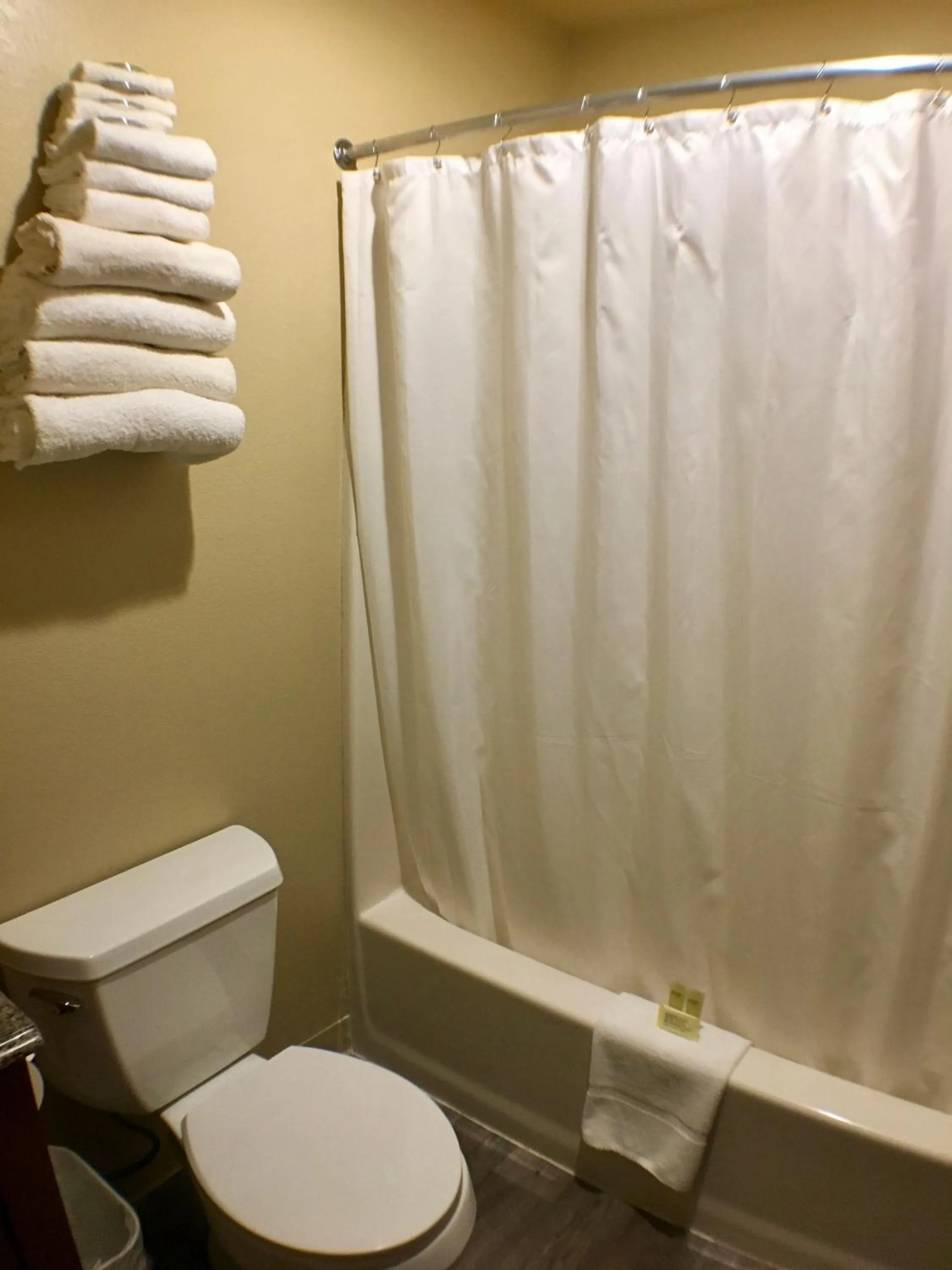 Shower in Hanging Horn Lakeside Resort