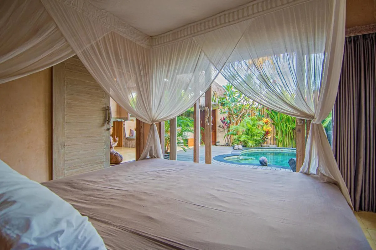 Bed in Anahata - Tropical Private Villas