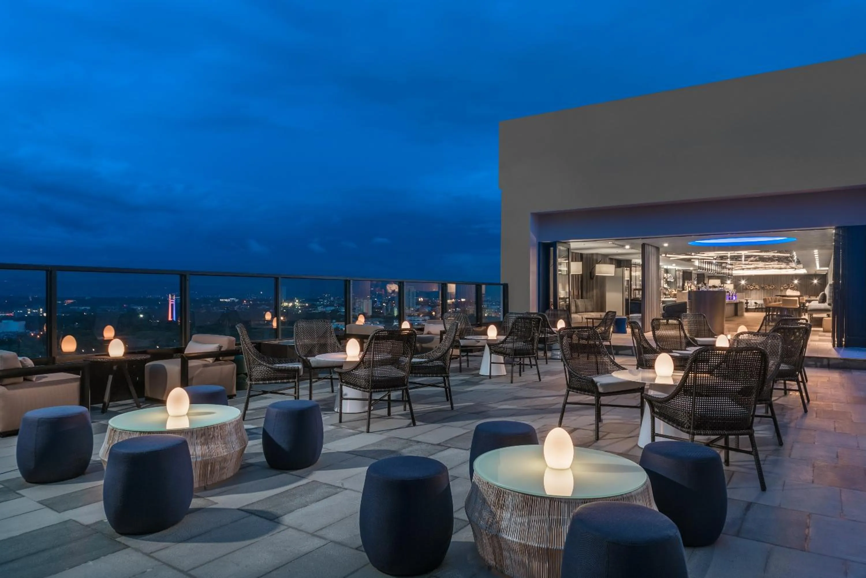 Lounge or bar in Seda Vertis North