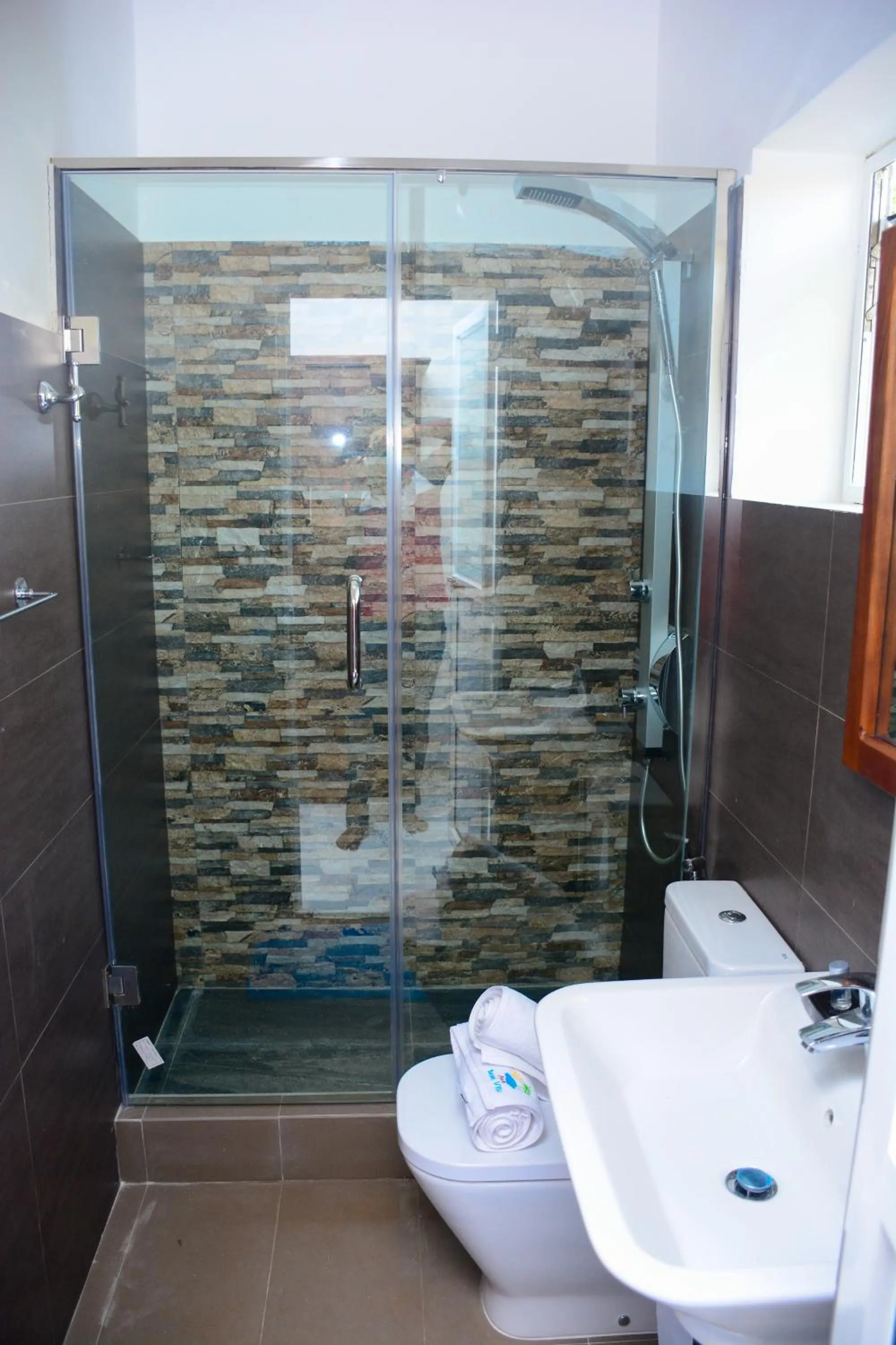 Bathroom in Mama Beach Villa