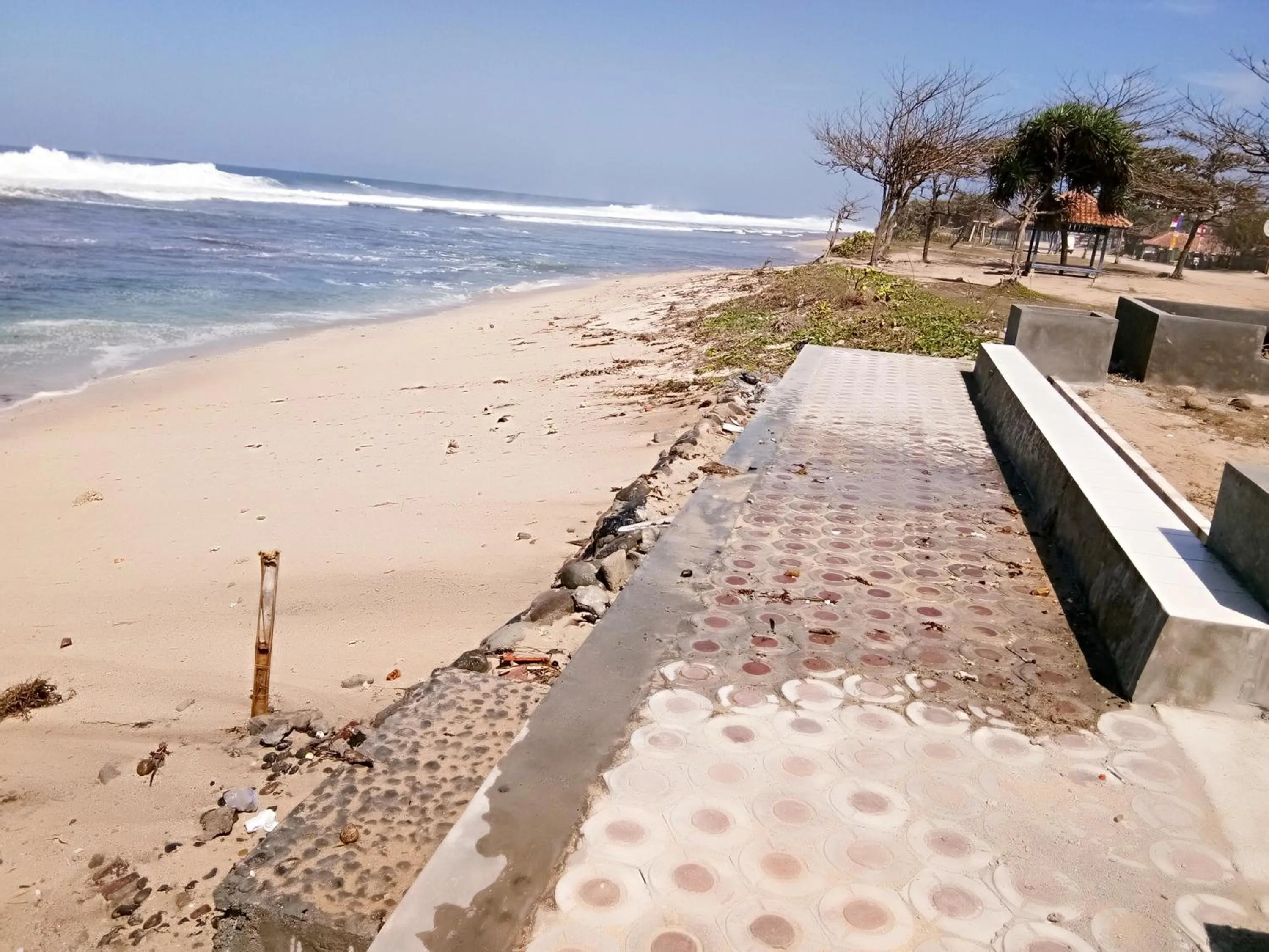 Penginapan Karanglaut Sayangheulang