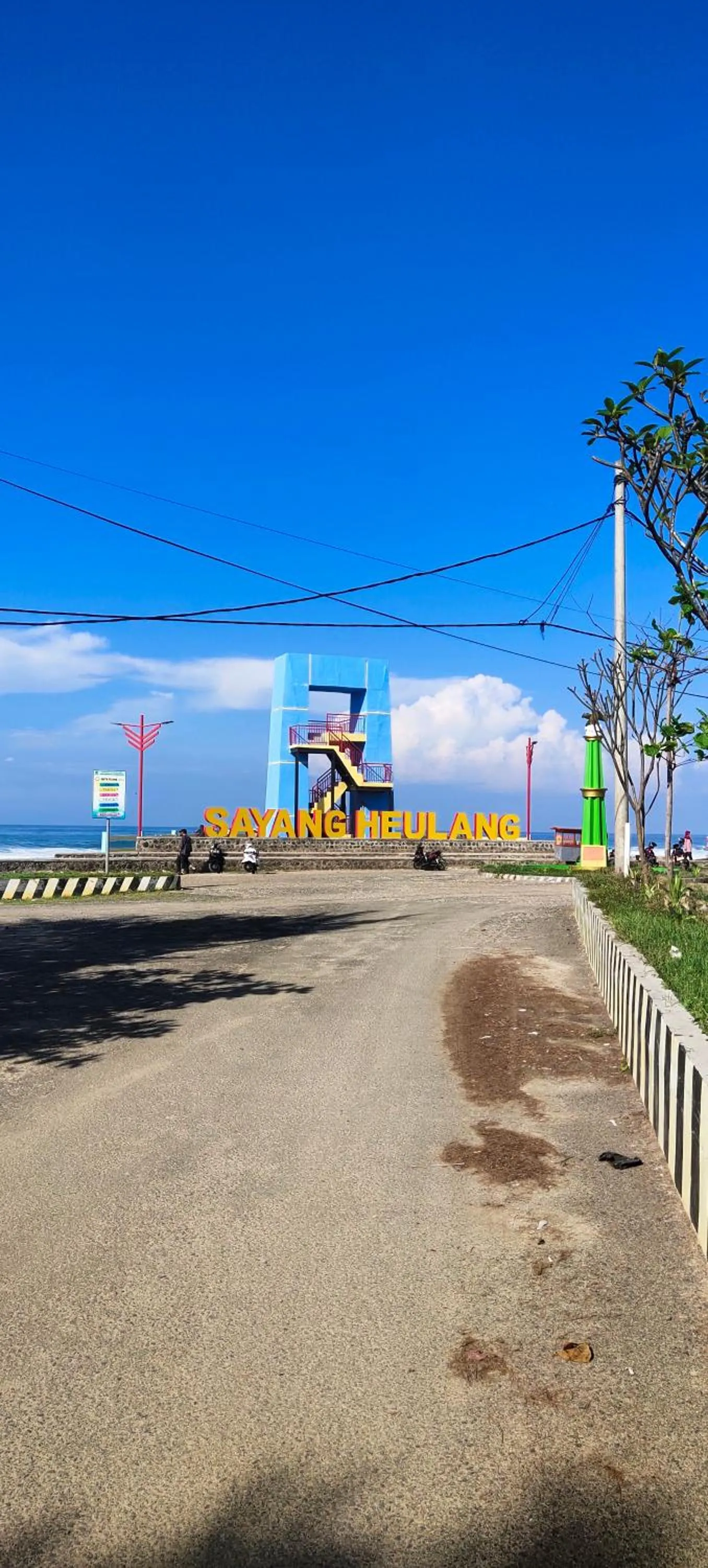 Penginapan Karanglaut Sayangheulang