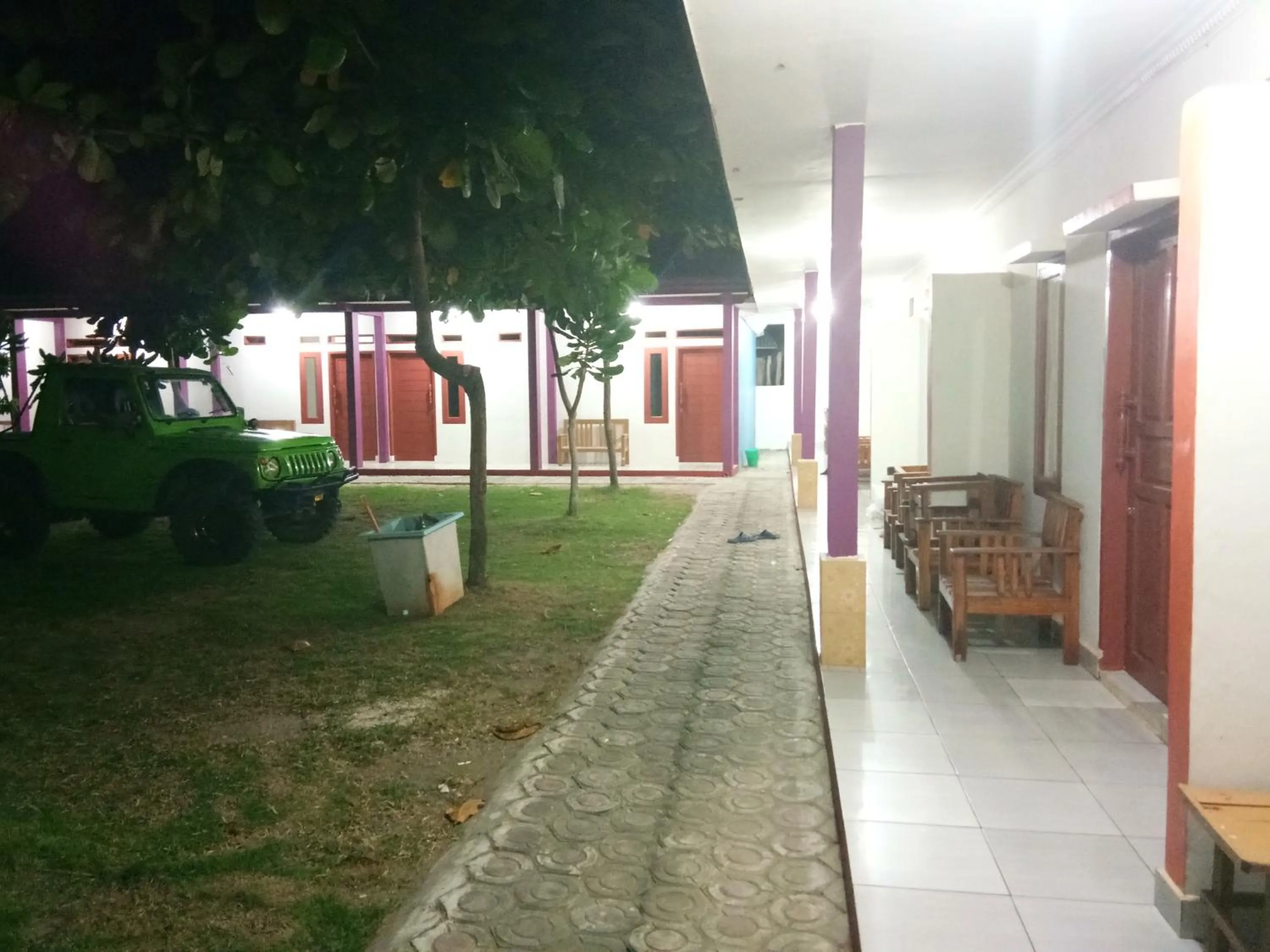 Penginapan Karanglaut Sayangheulang