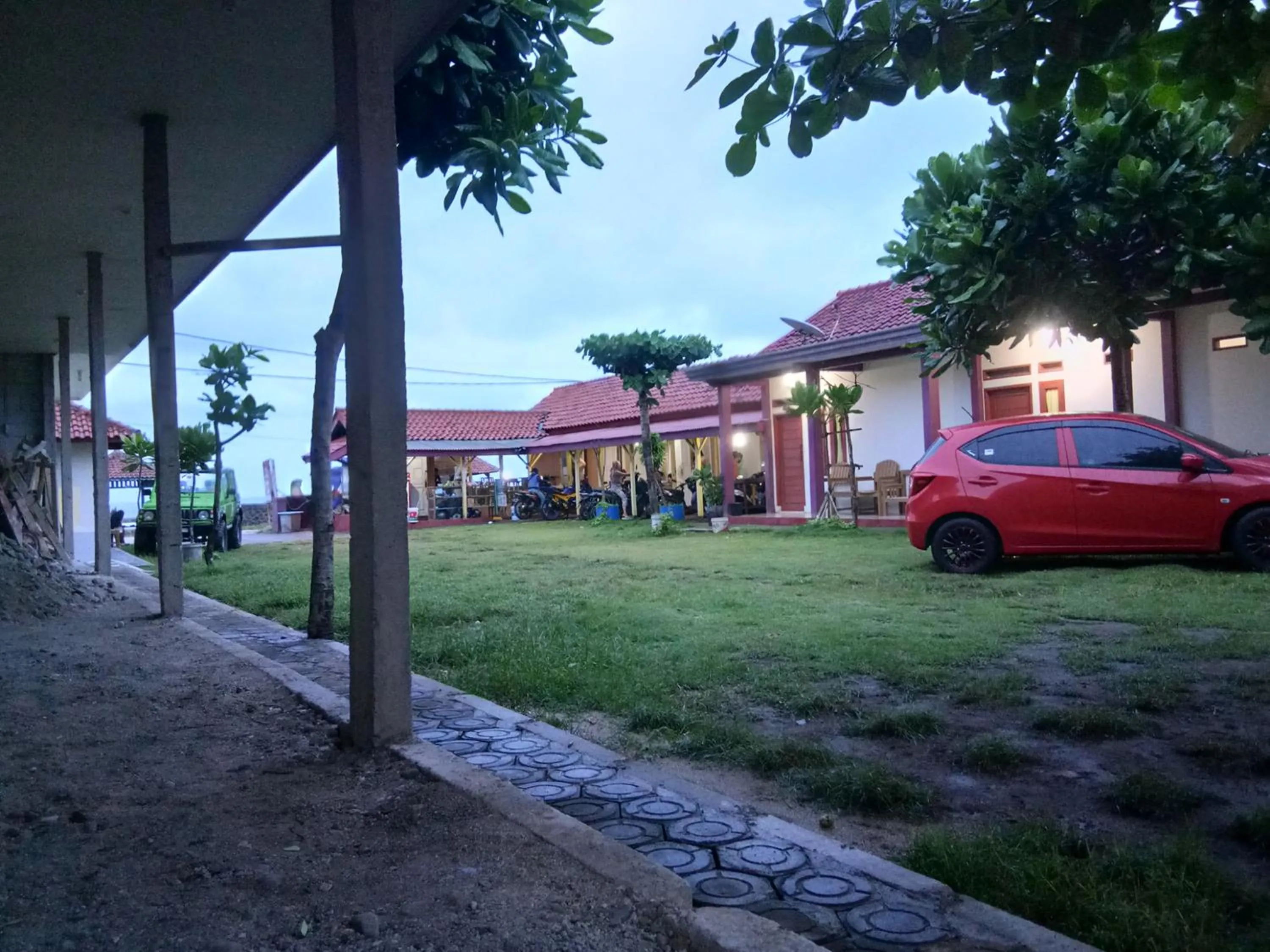 Penginapan Karanglaut Sayangheulang