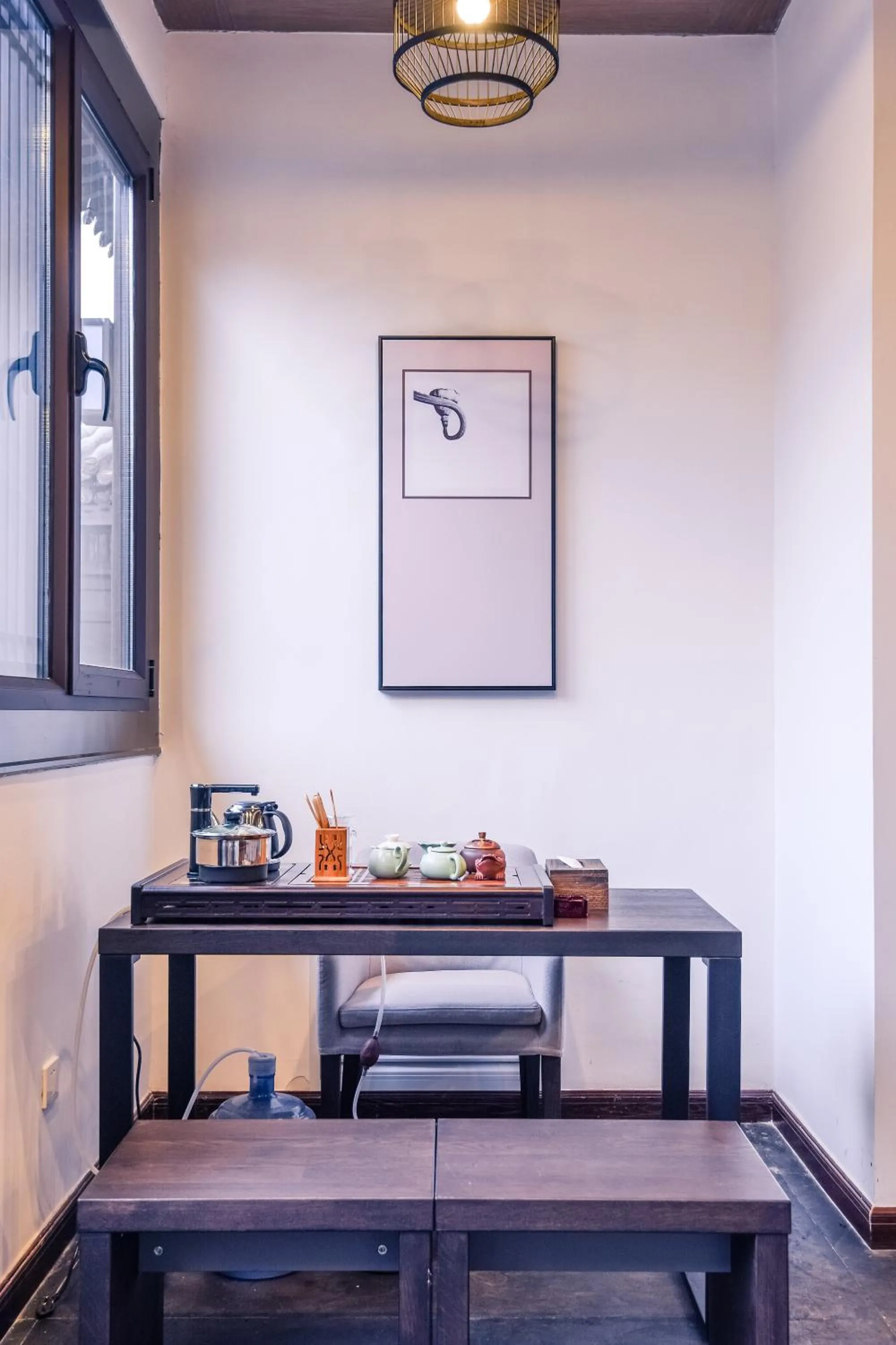 Library in Elsewhere Hotel Inn North Street Branch