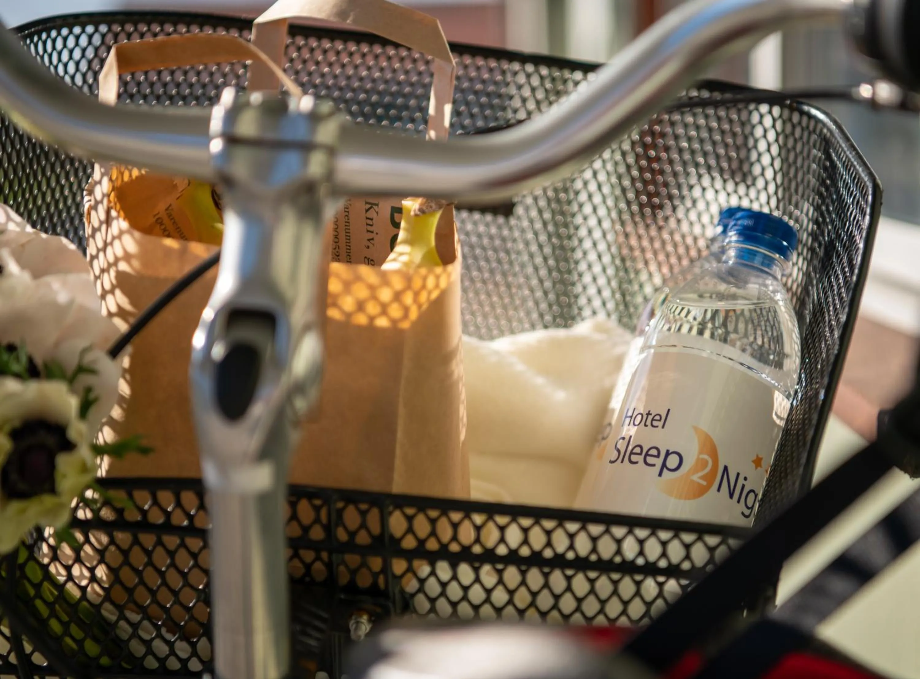 Restaurant/places to eat in Hotel Sleep2Night