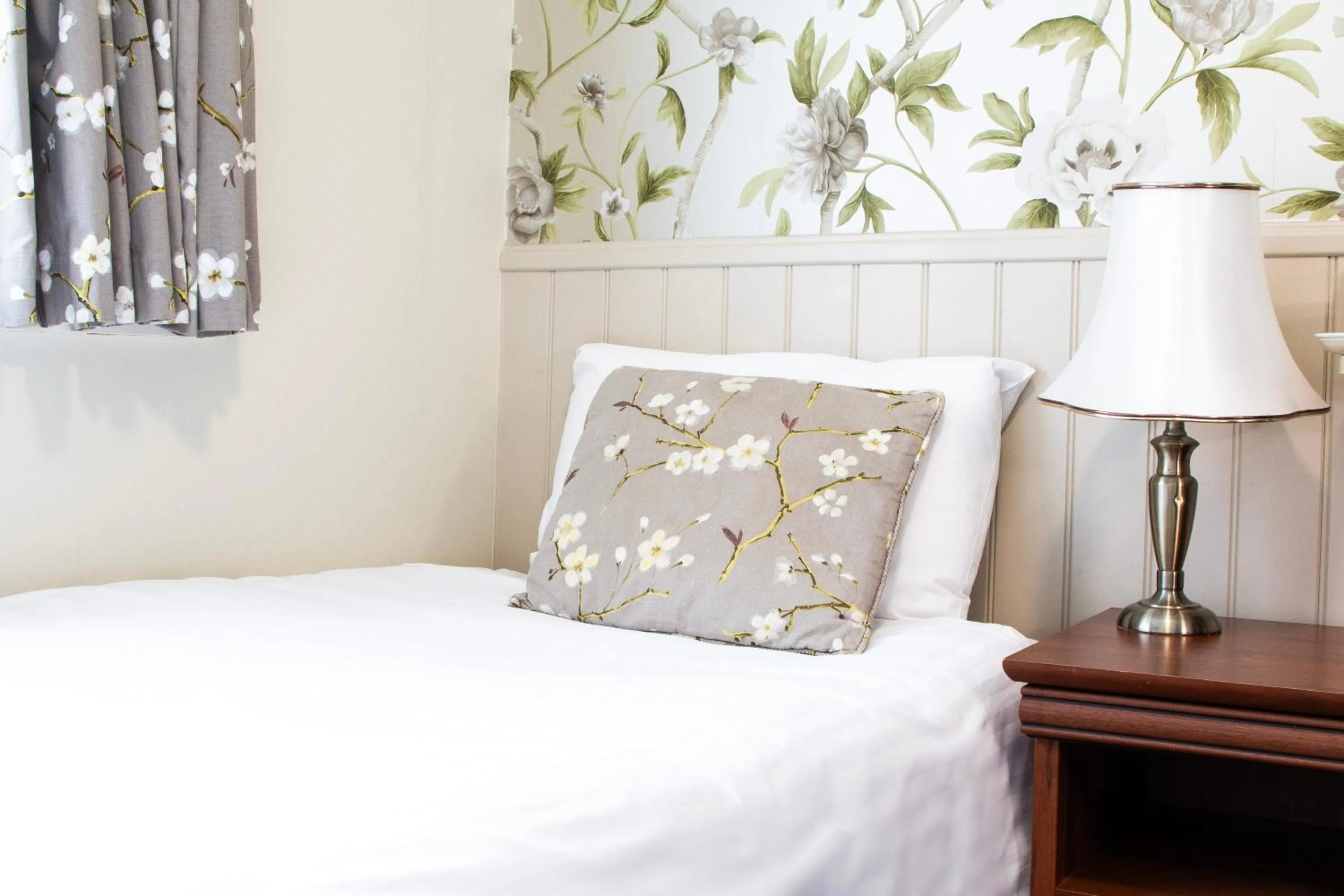 Bed in Best Western The Webbington Hotel & Spa