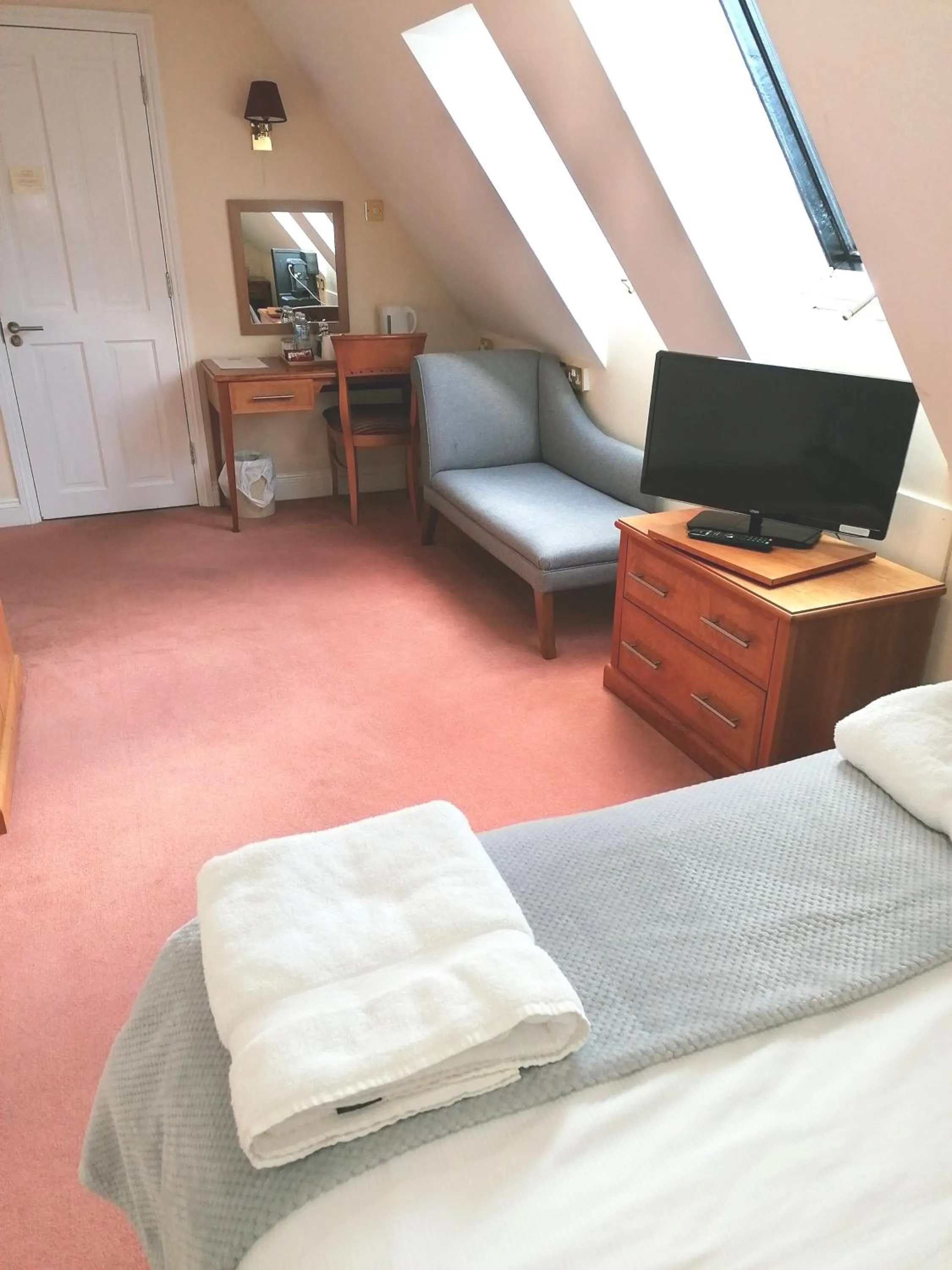 Bedroom, Bed in The Evenhill