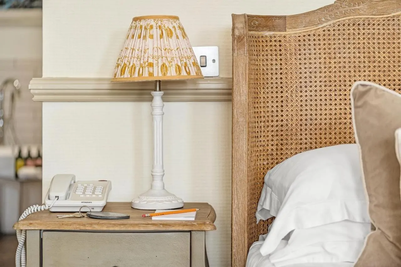 Bed in Watersmeet Hotel