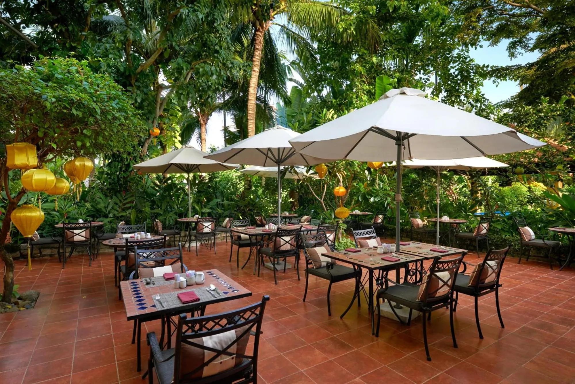 Restaurant/places to eat in La Siesta Hoi An Resort & Spa