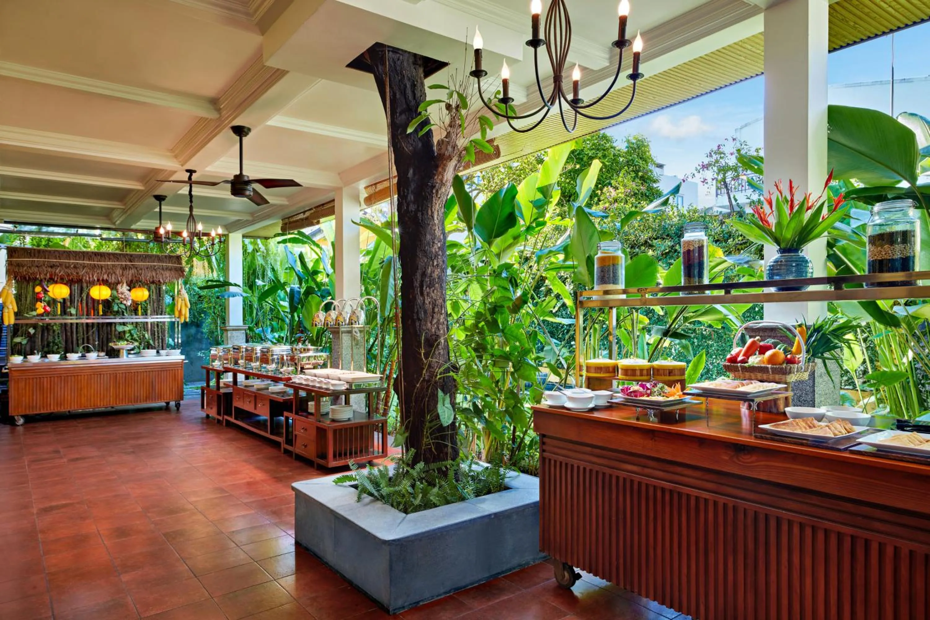 Restaurant/places to eat in La Siesta Hoi An Resort & Spa
