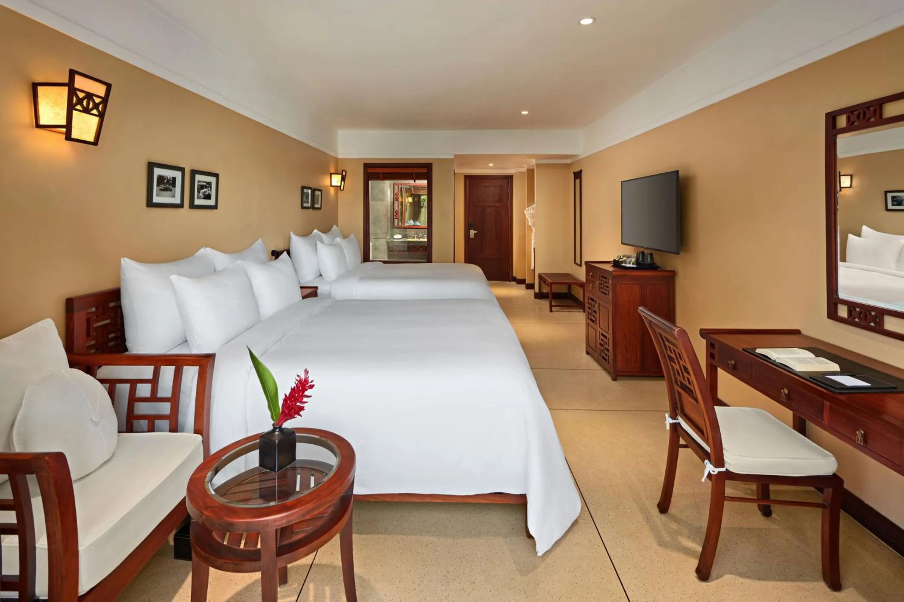 Bed in La Siesta Hoi An Resort & Spa