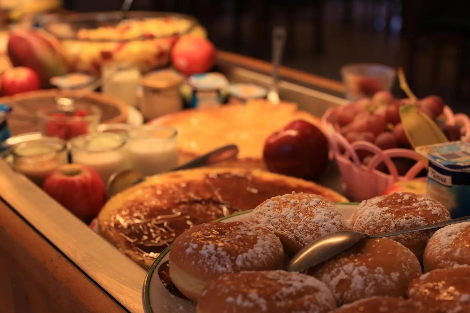 Food and drinks in Euro Hôtel Airport Orly Rungis