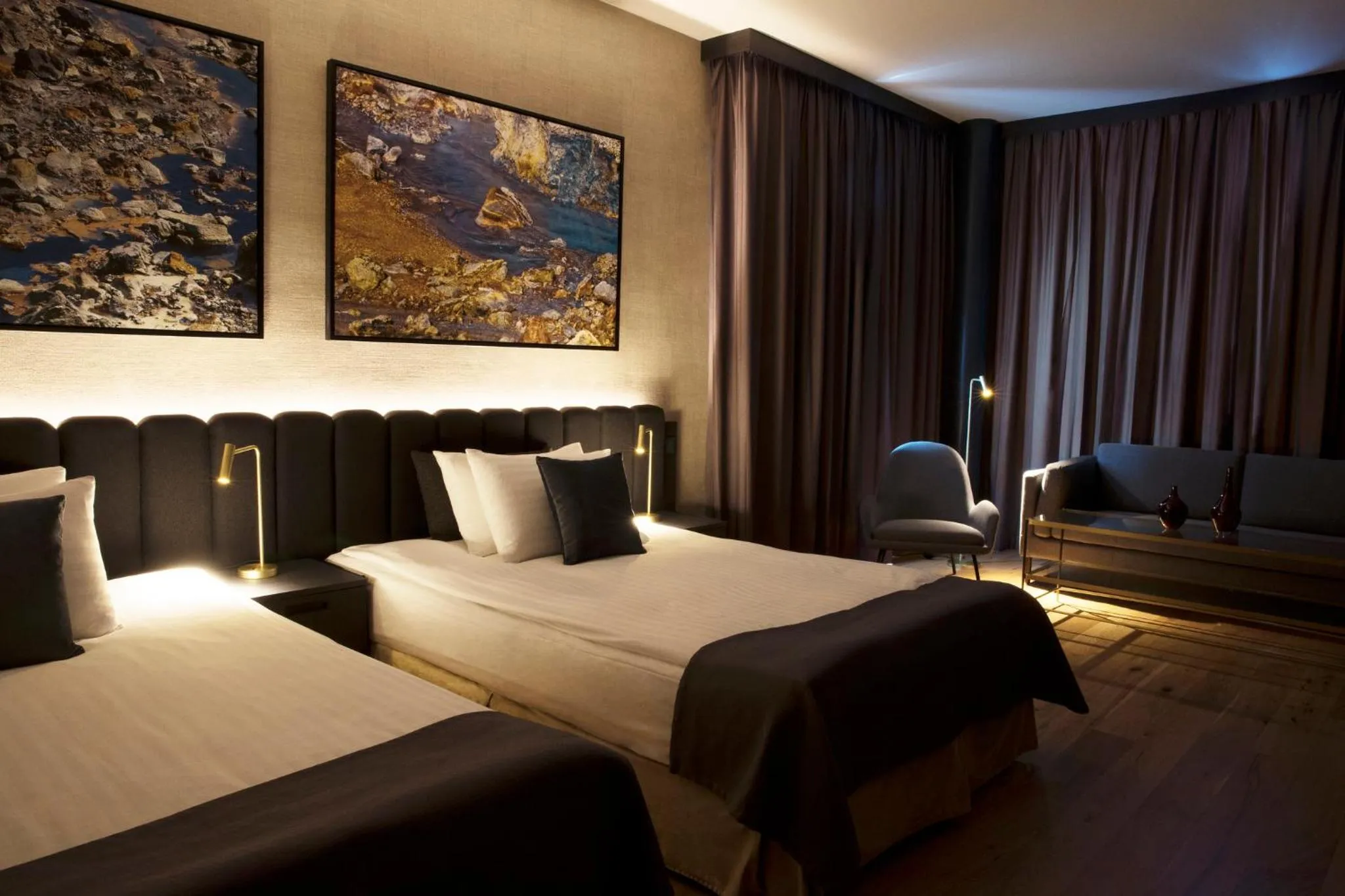 Bedroom, Bed in Hotel Reykjavík Grand