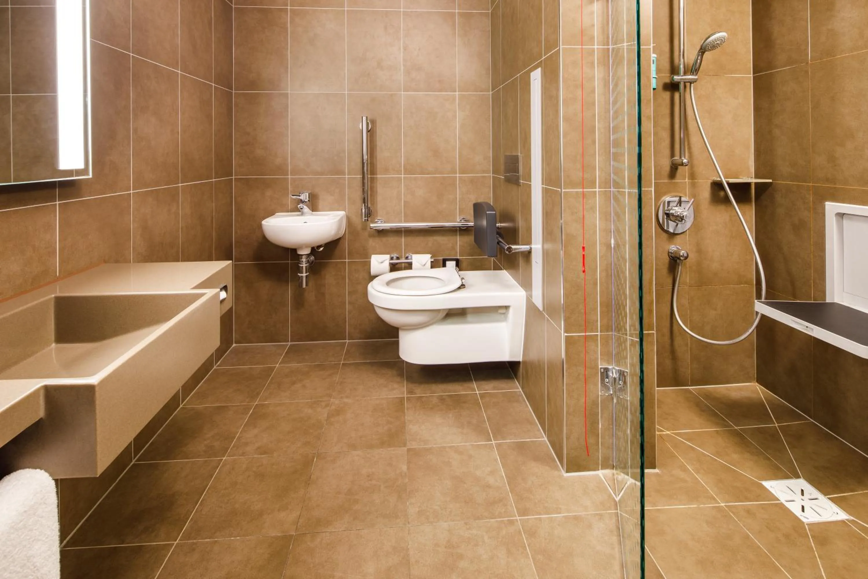 Bathroom in Novotel London Bridge