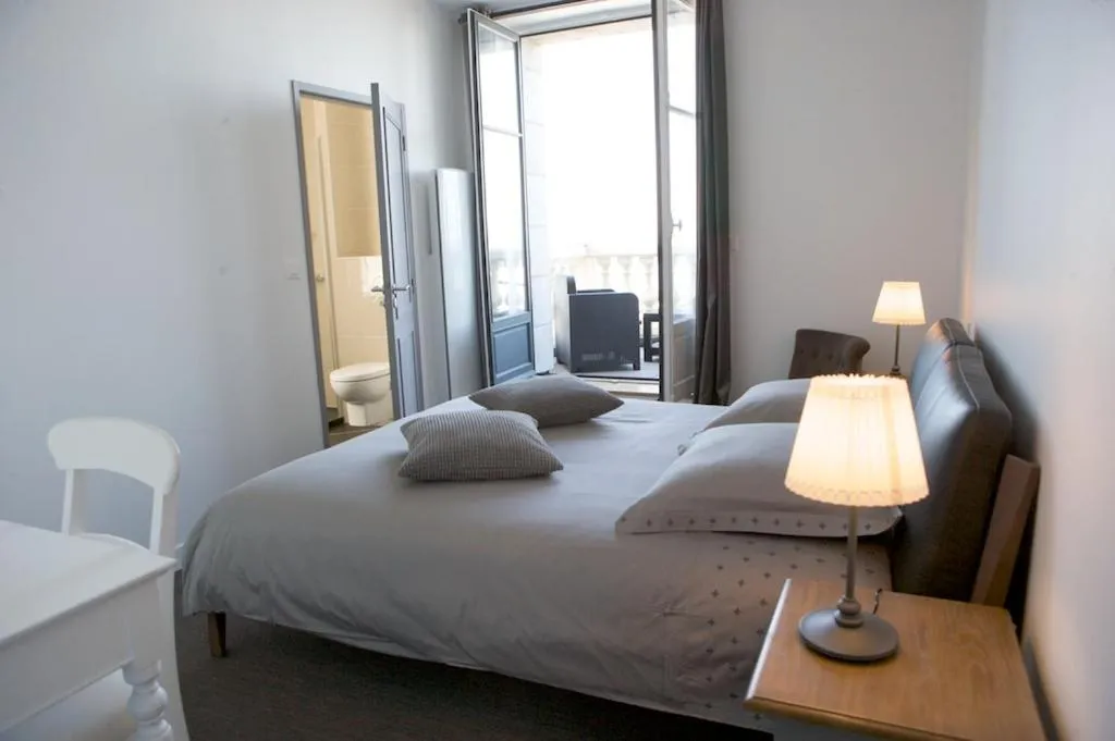 Bedroom, Bed in Villa Belmont