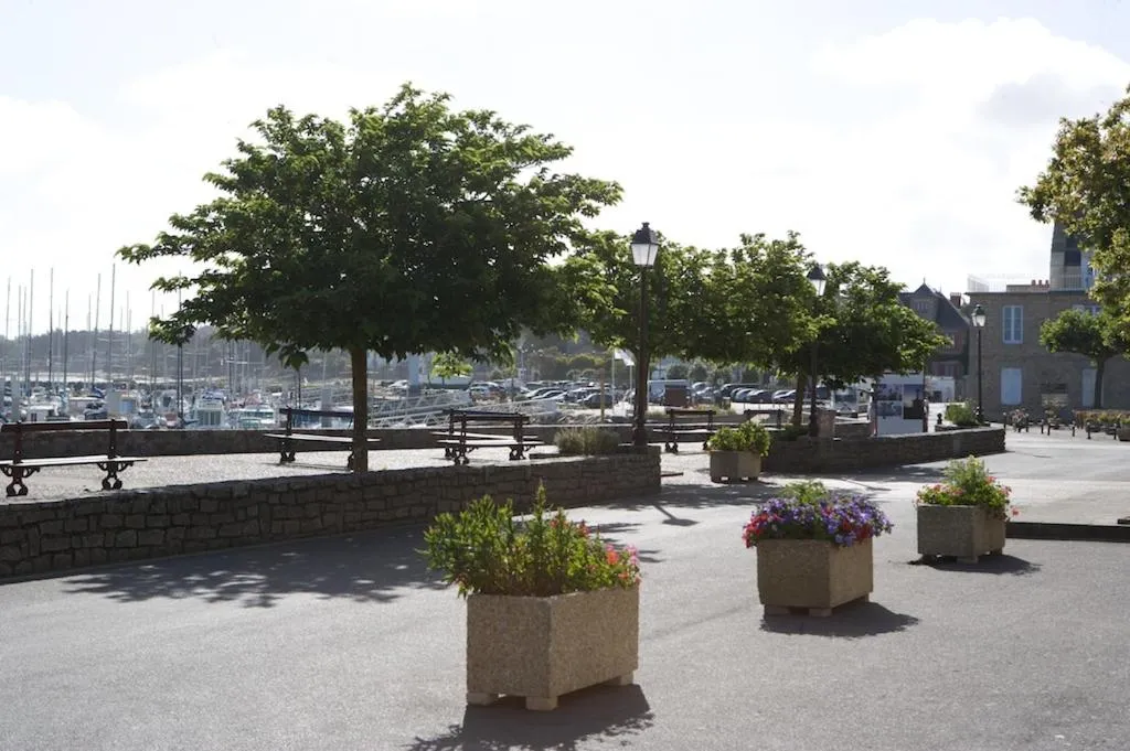 Landmark view in Villa Belmont