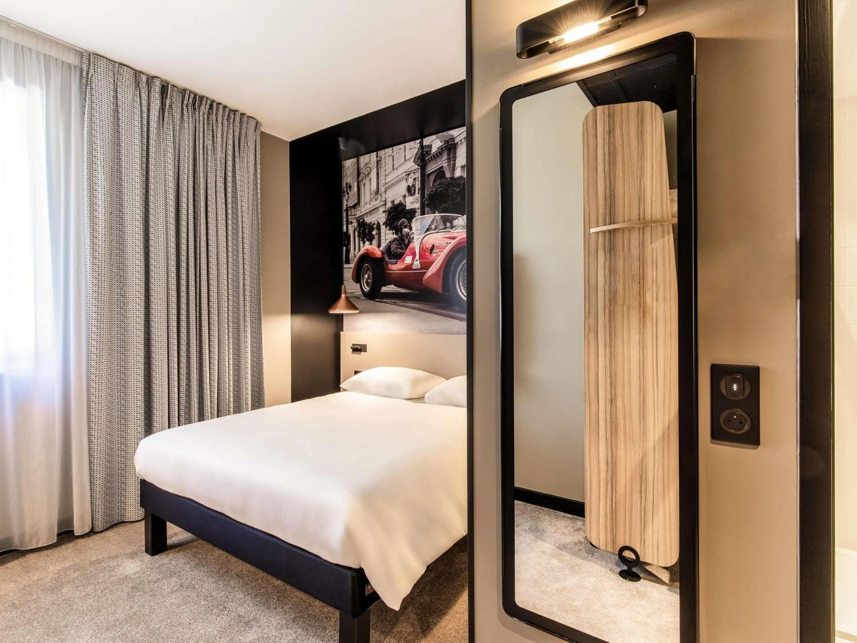 Bedroom, Bed in ibis Le Mans Centre Gare Nord