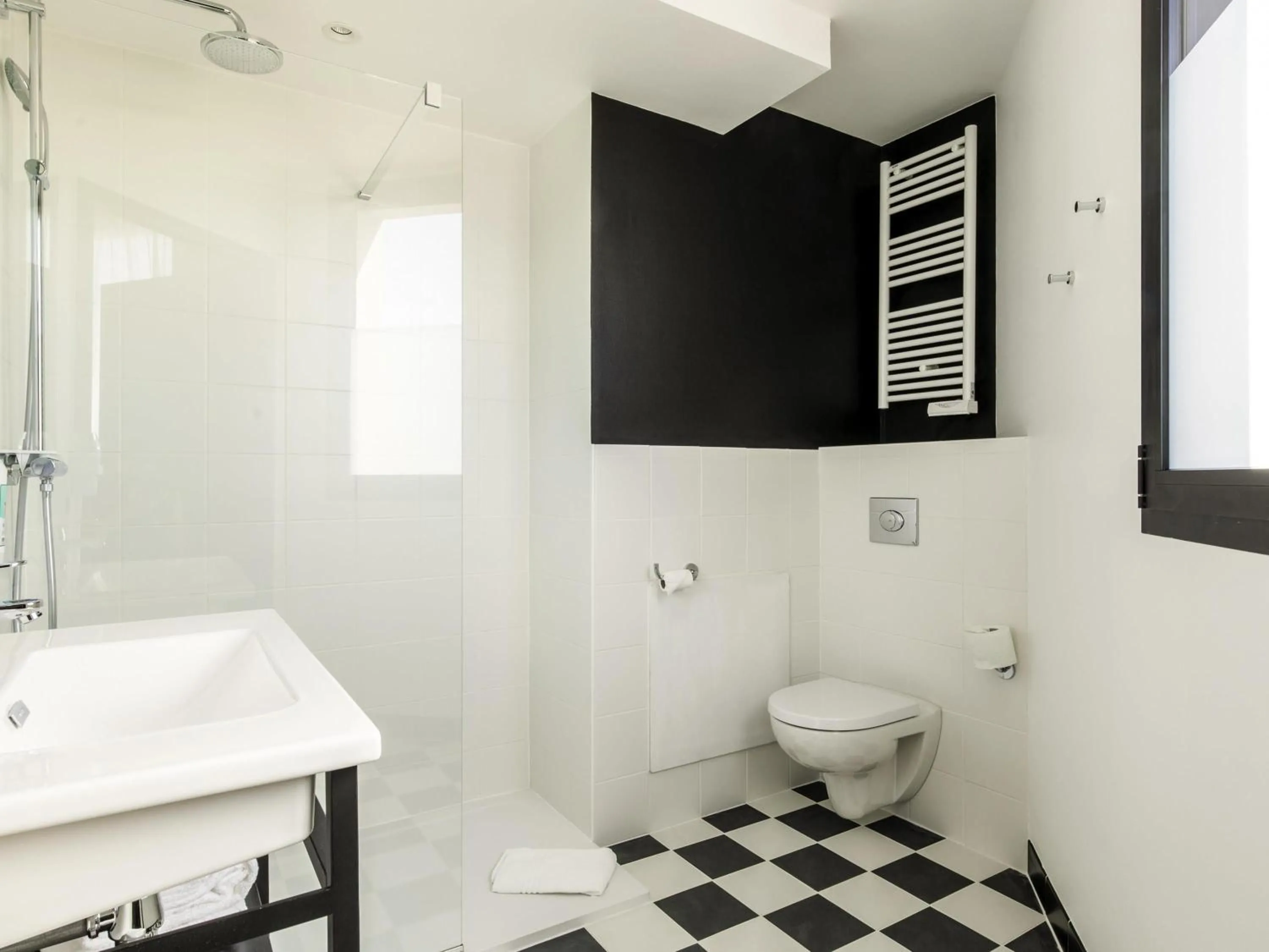 Bedroom in ibis Le Mans Centre Gare Nord