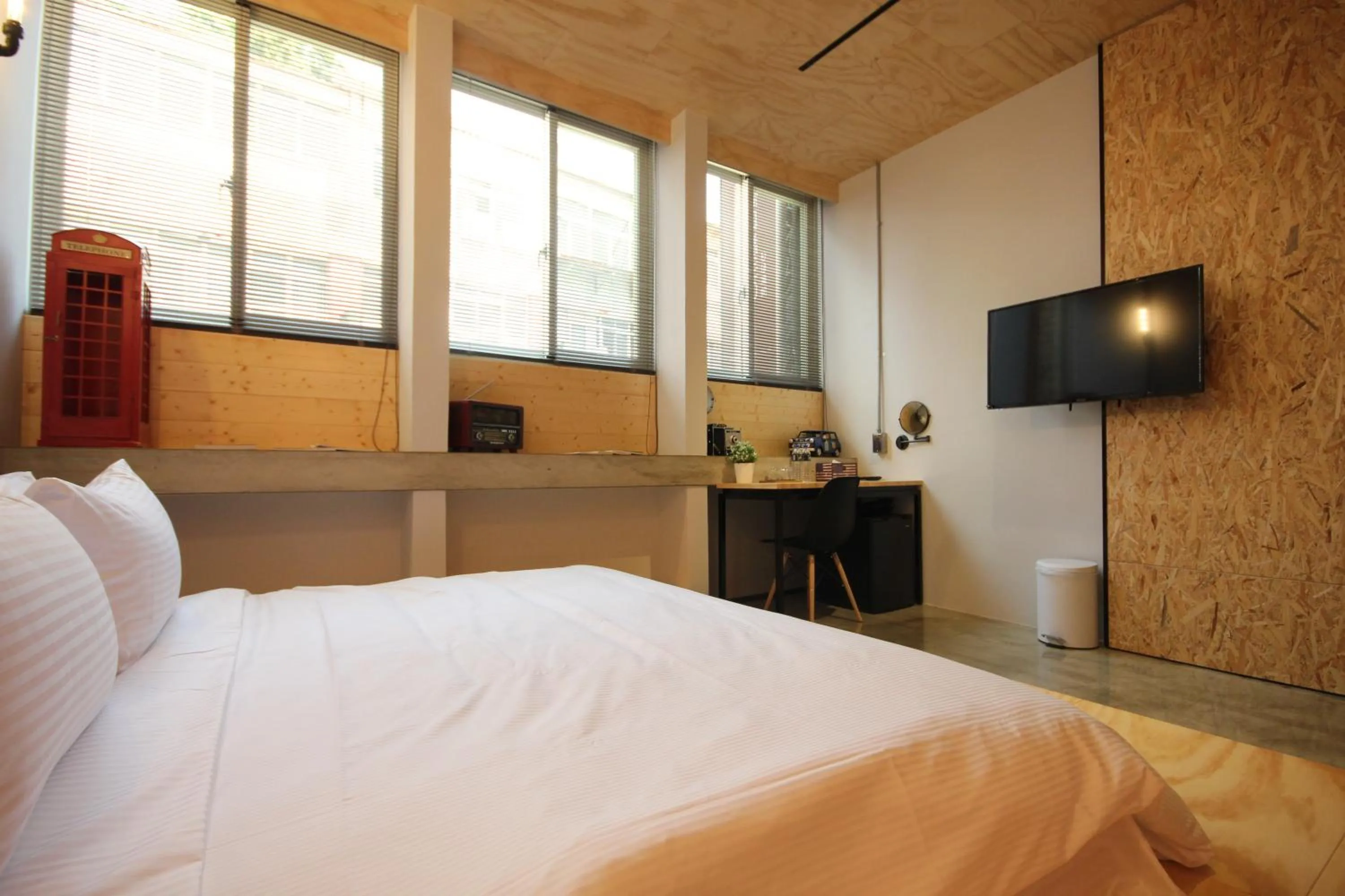 Decorative detail, Bed in Timing House