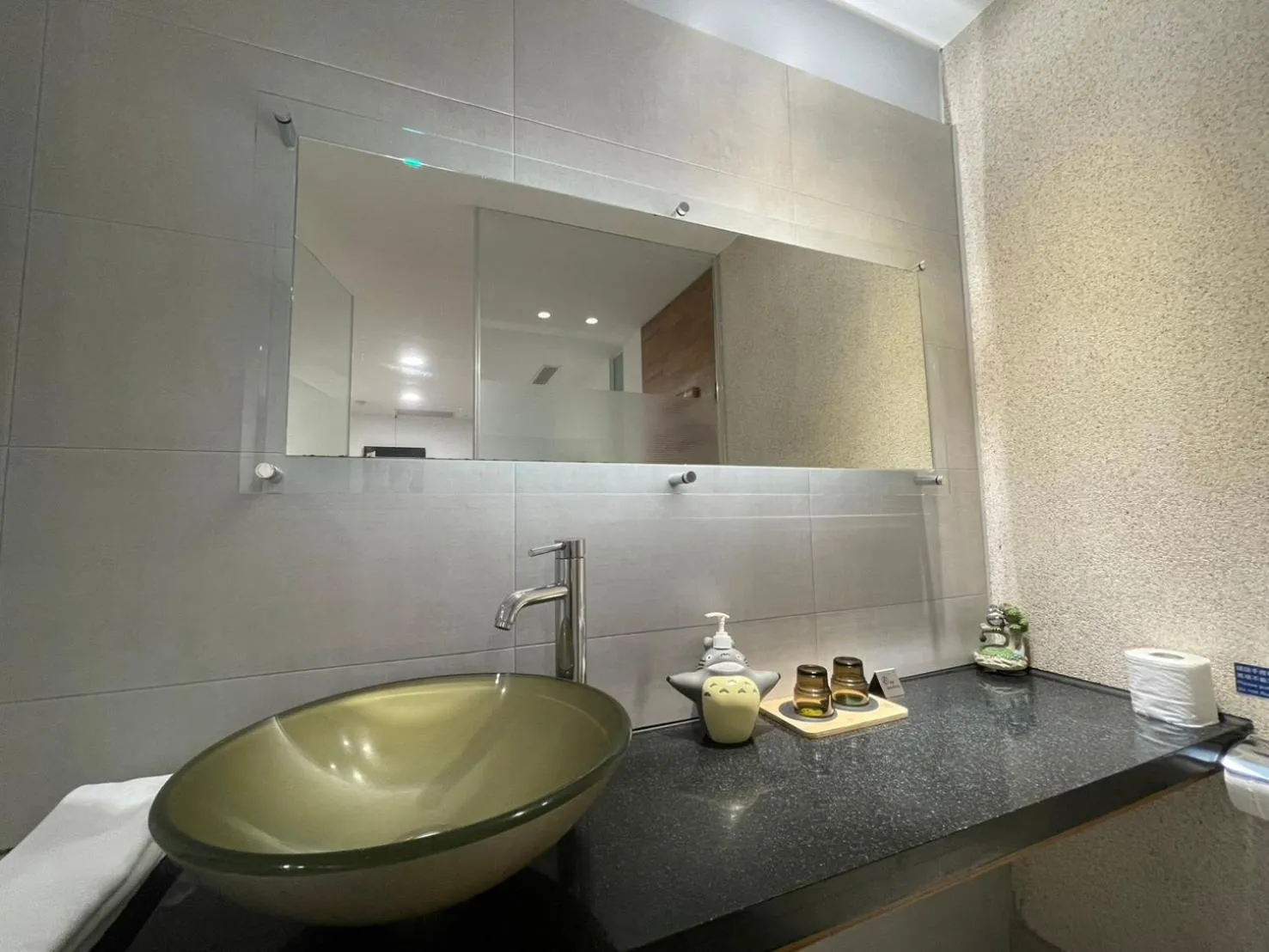 Bathroom in Timing House