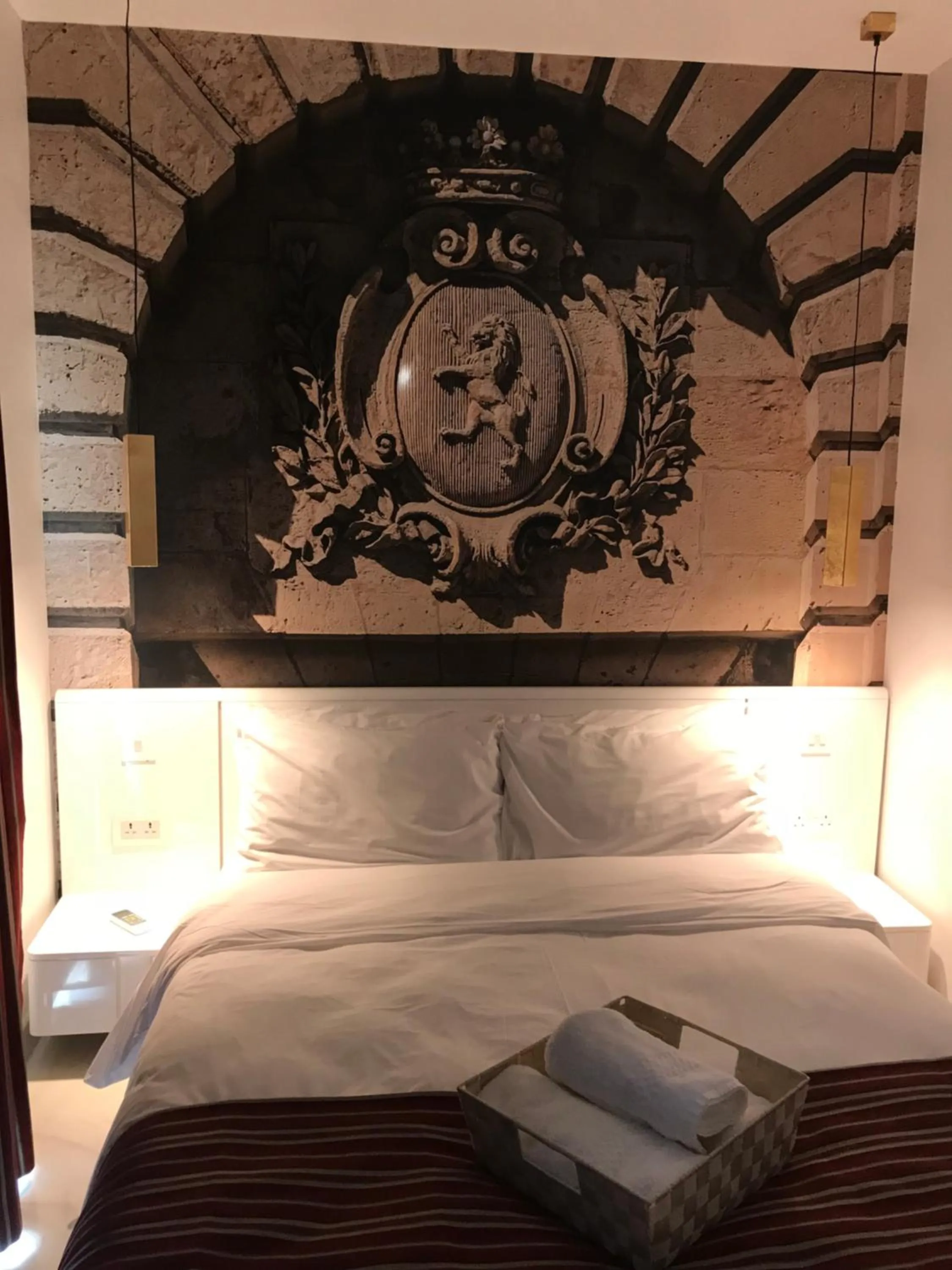 Decorative detail, Bed in Jean de Valette Boutique Living