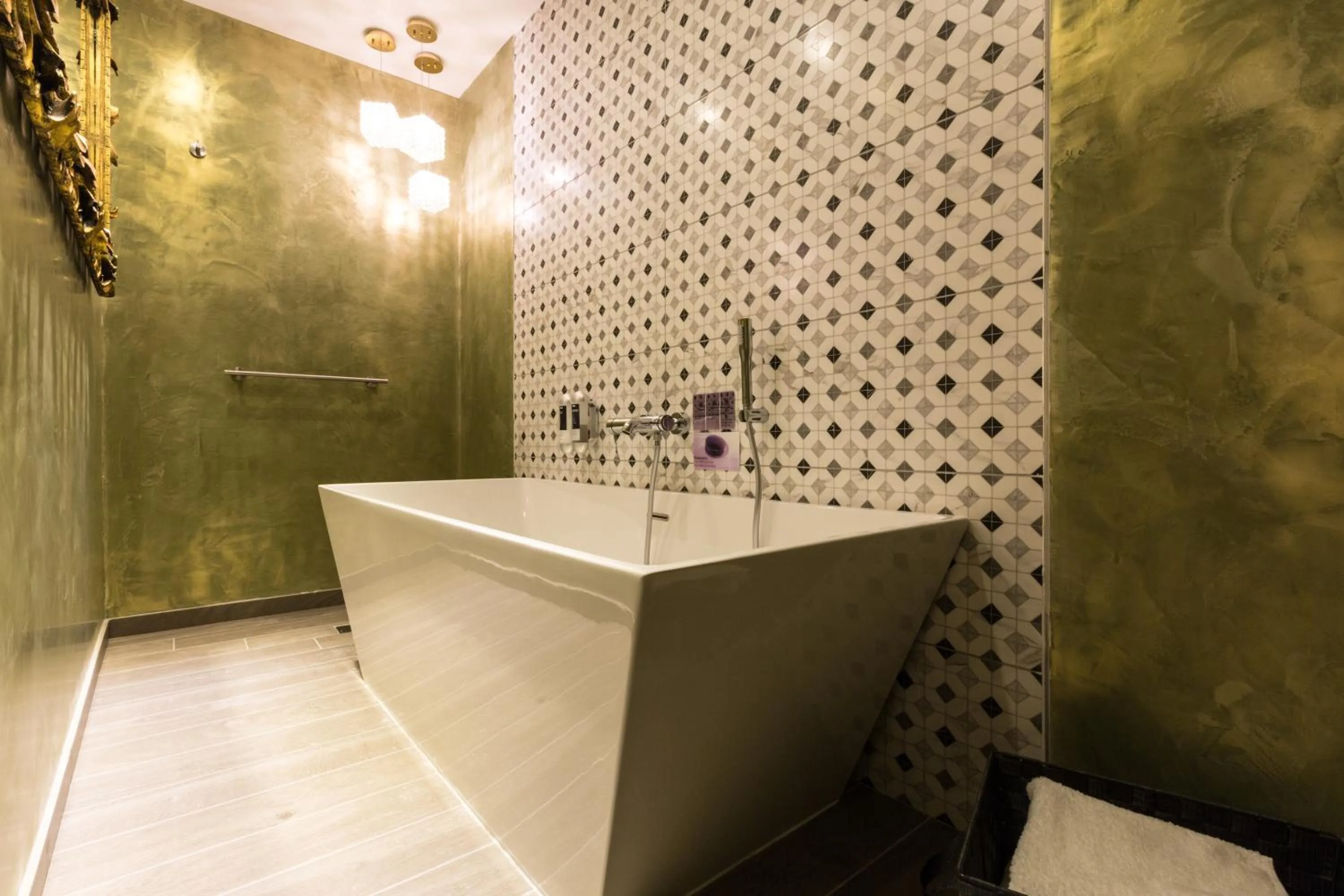 Hot Tub in Jean de Valette Boutique Living