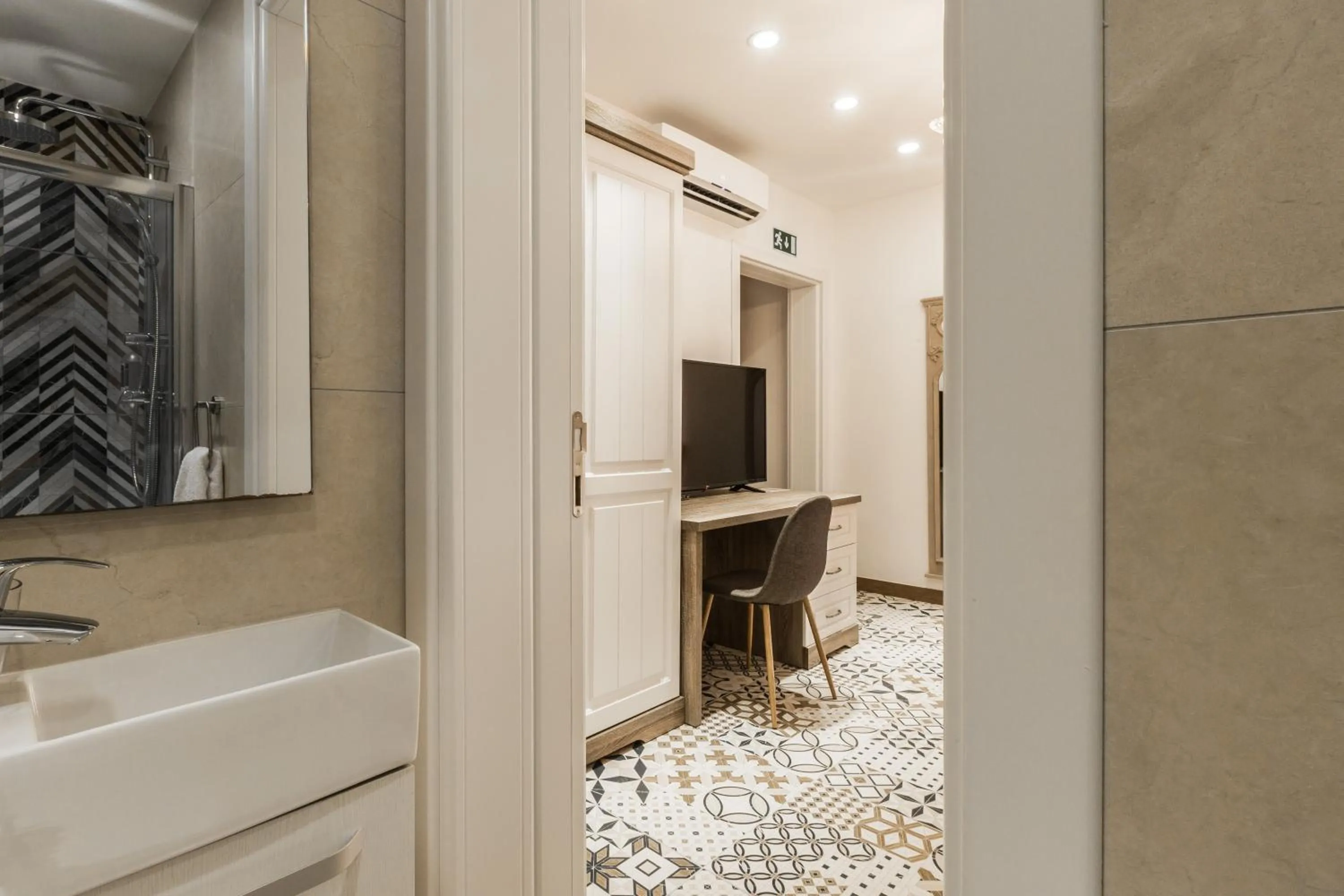 Bathroom in Jean de Valette Boutique Living