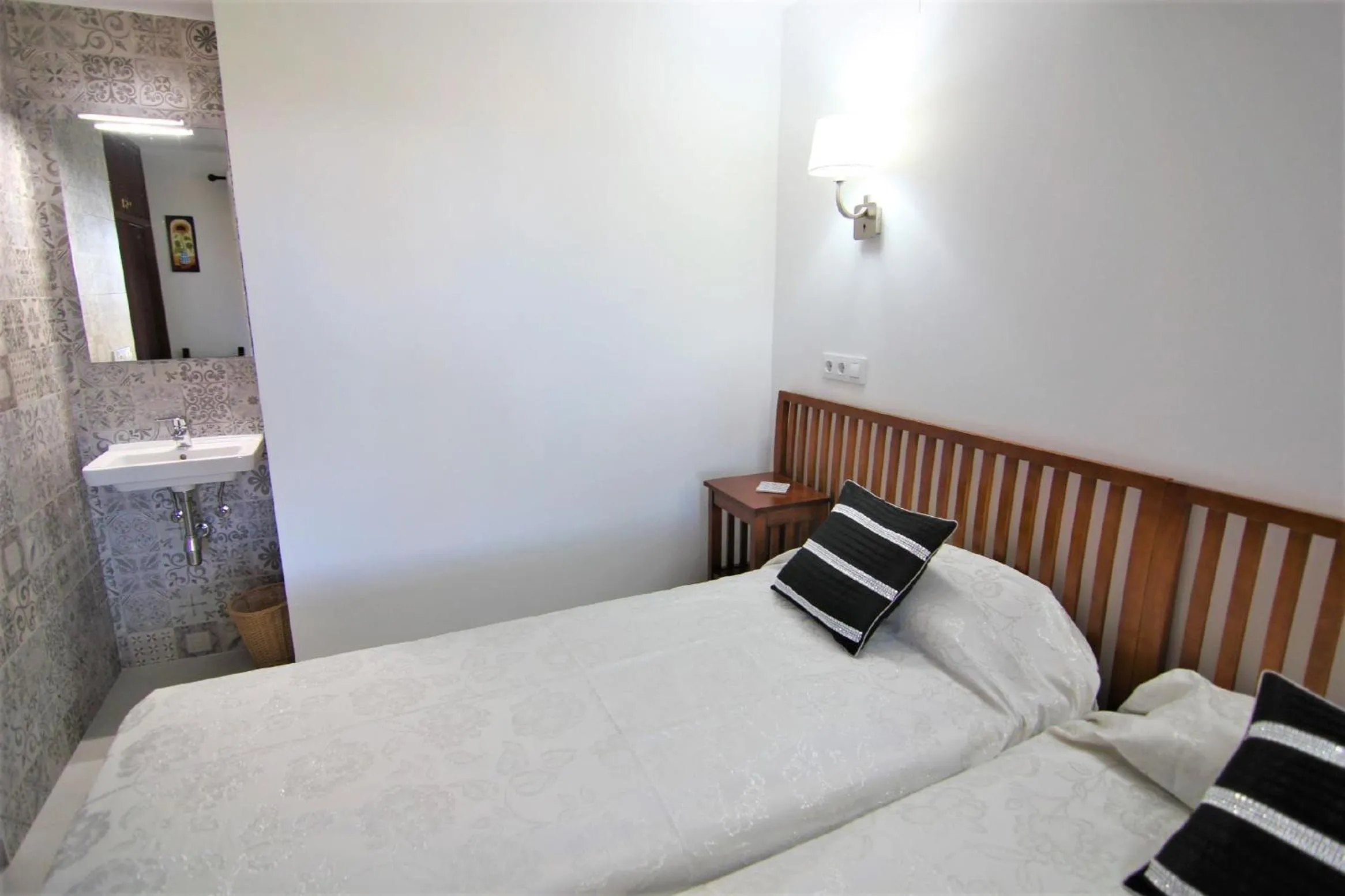 Other, Bed in Maryvilla 0220