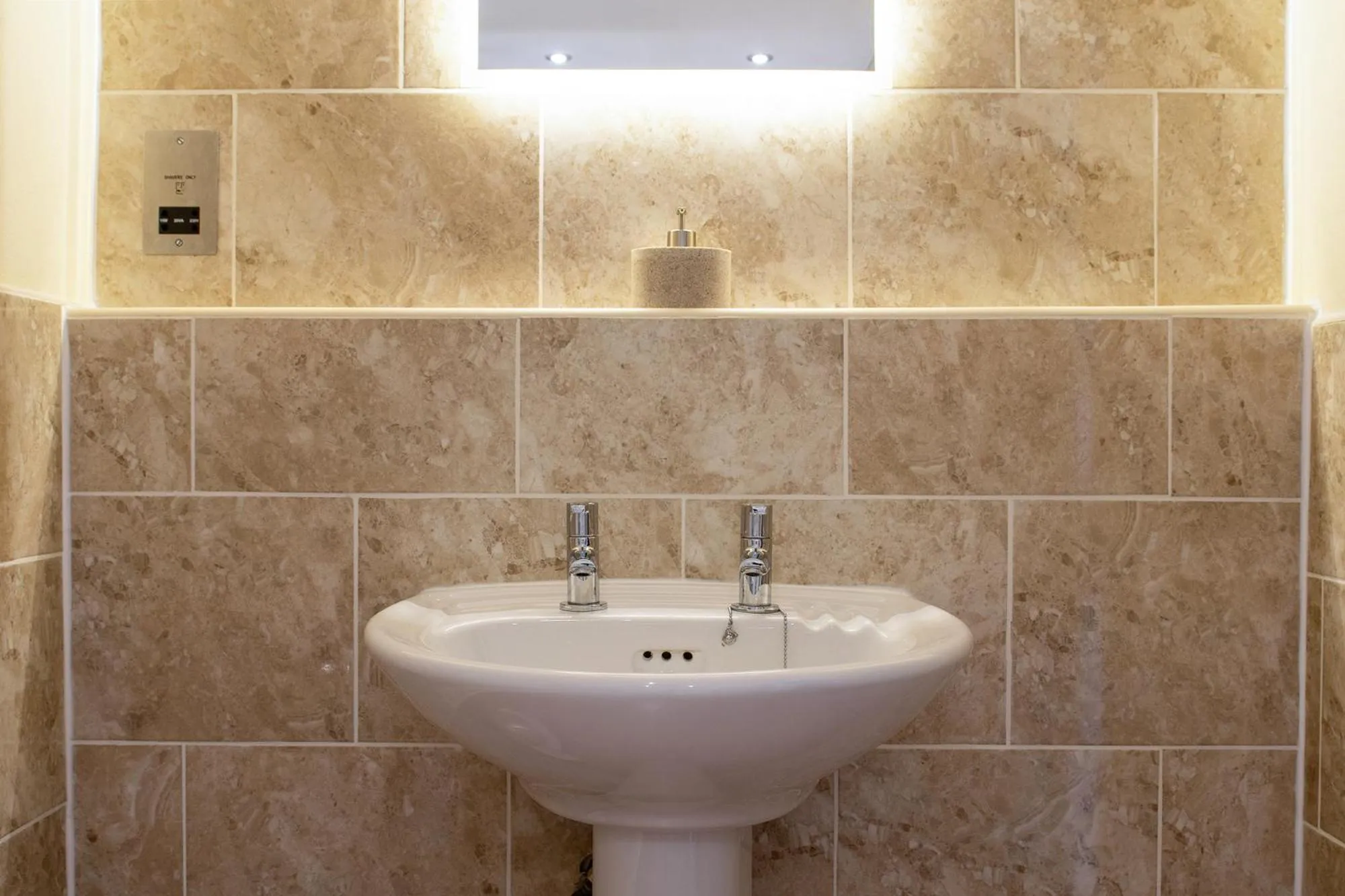 Bathroom in Crown Lodge