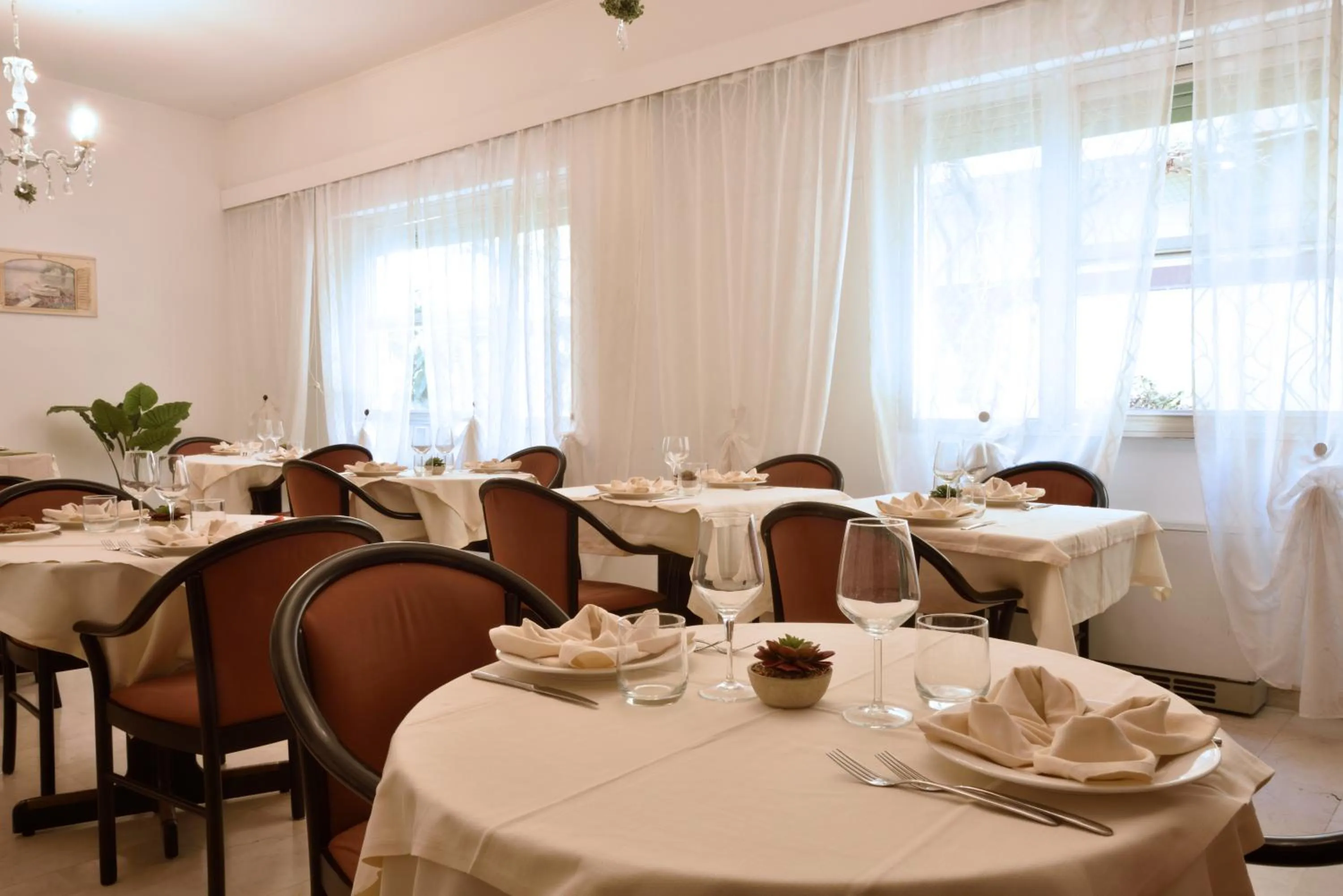 Restaurant/places to eat in Hotel Morchio Mhotelsgroup