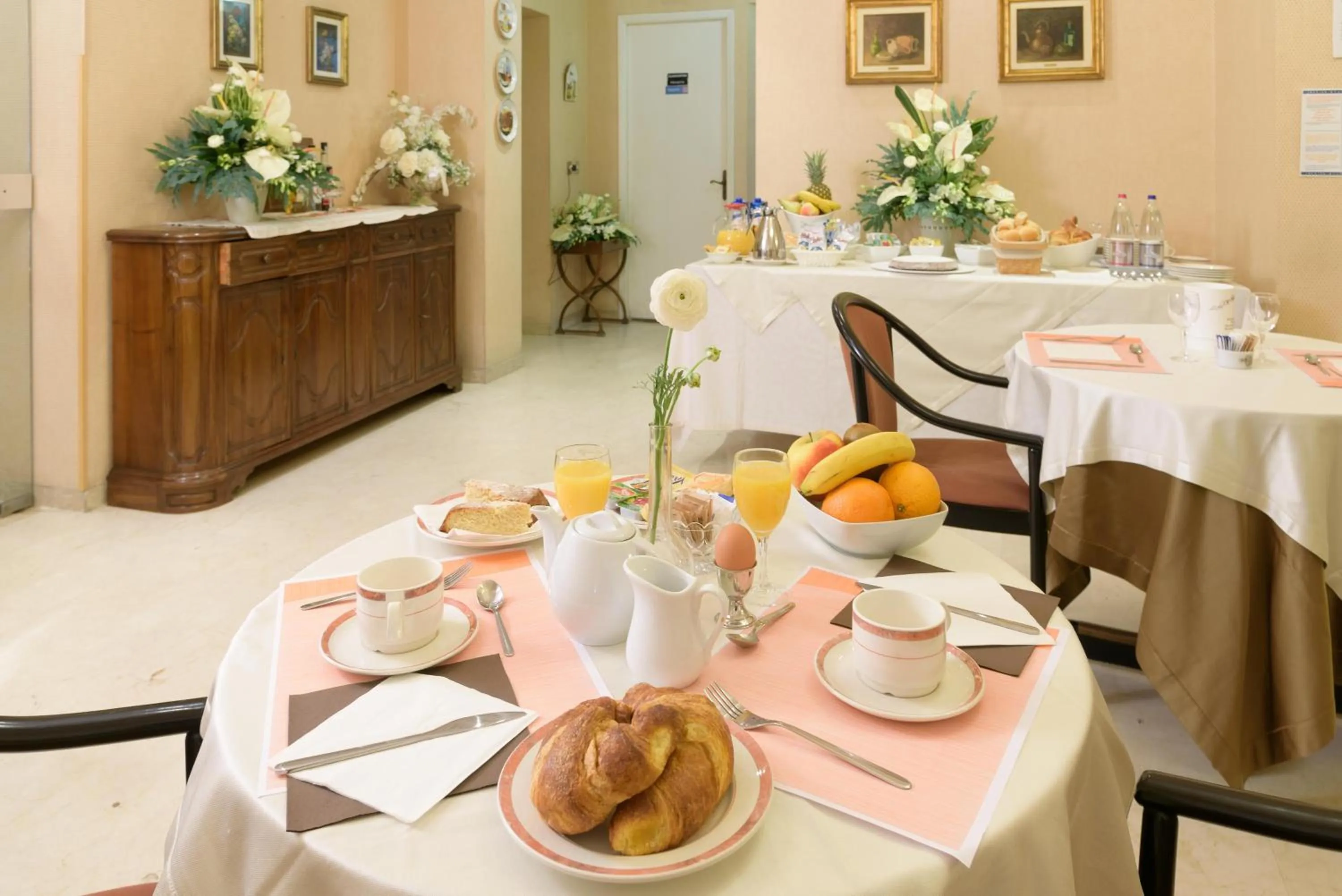 Restaurant/places to eat in Hotel Morchio Mhotelsgroup