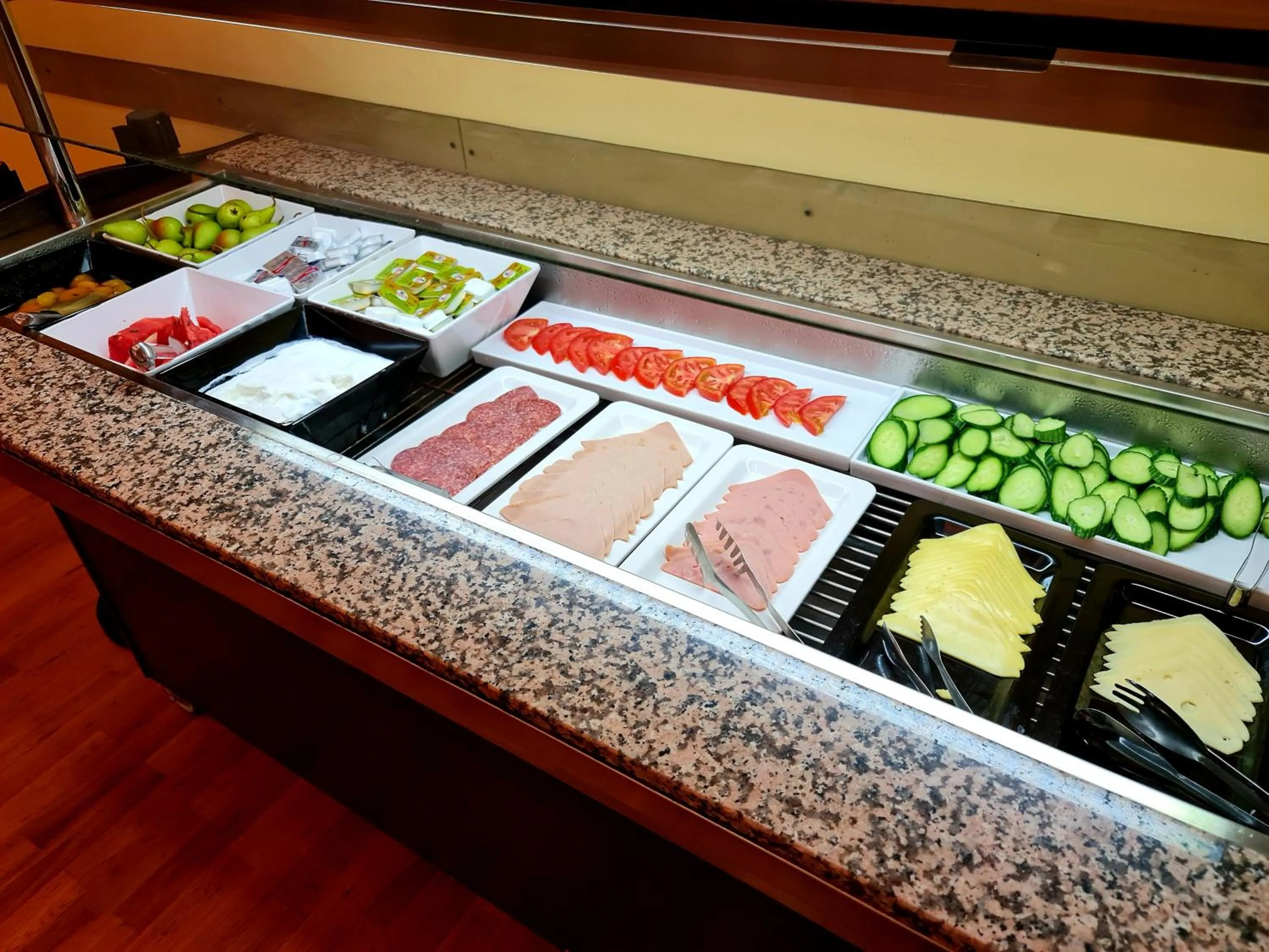 Breakfast in Louvre Hotel